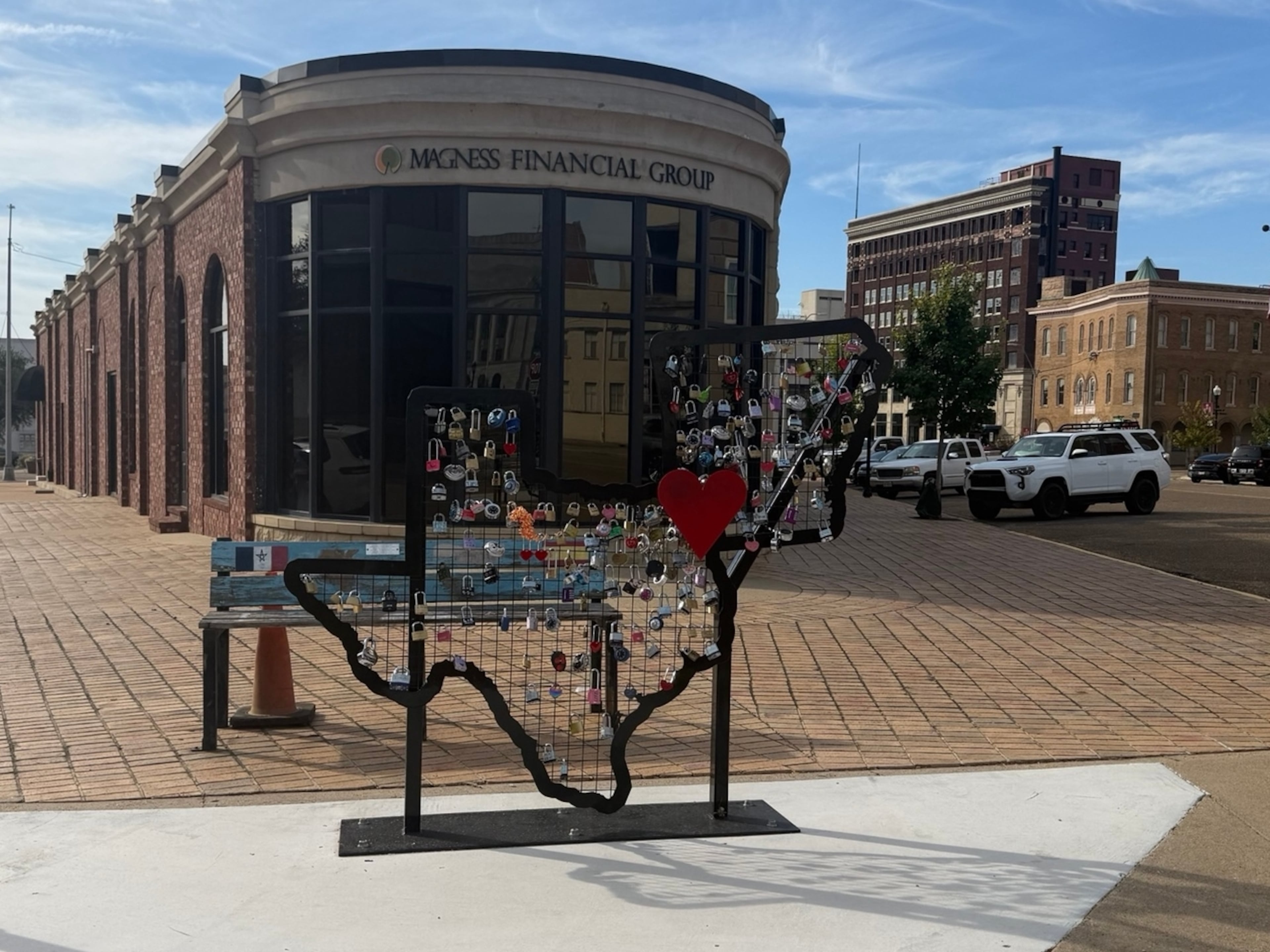 An image of downtown Texarkana, which sits on the state line between Texas and Arkansas. (Greg Bluestein/AJC)