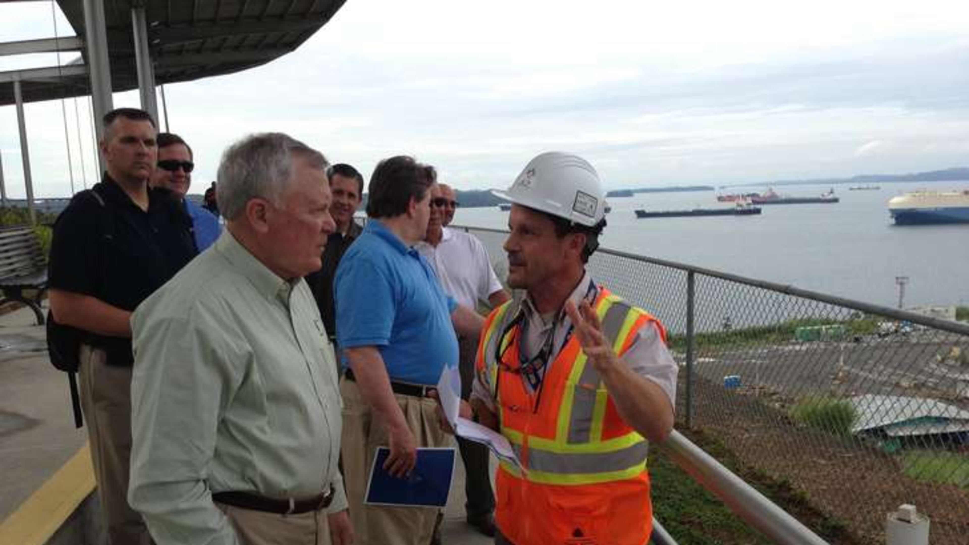 Gerry Del Rio, a project manager, briefs Gov. Nathan Deal on the expansion of the Panama Canal in 2013. Greg Bluestein/AJC