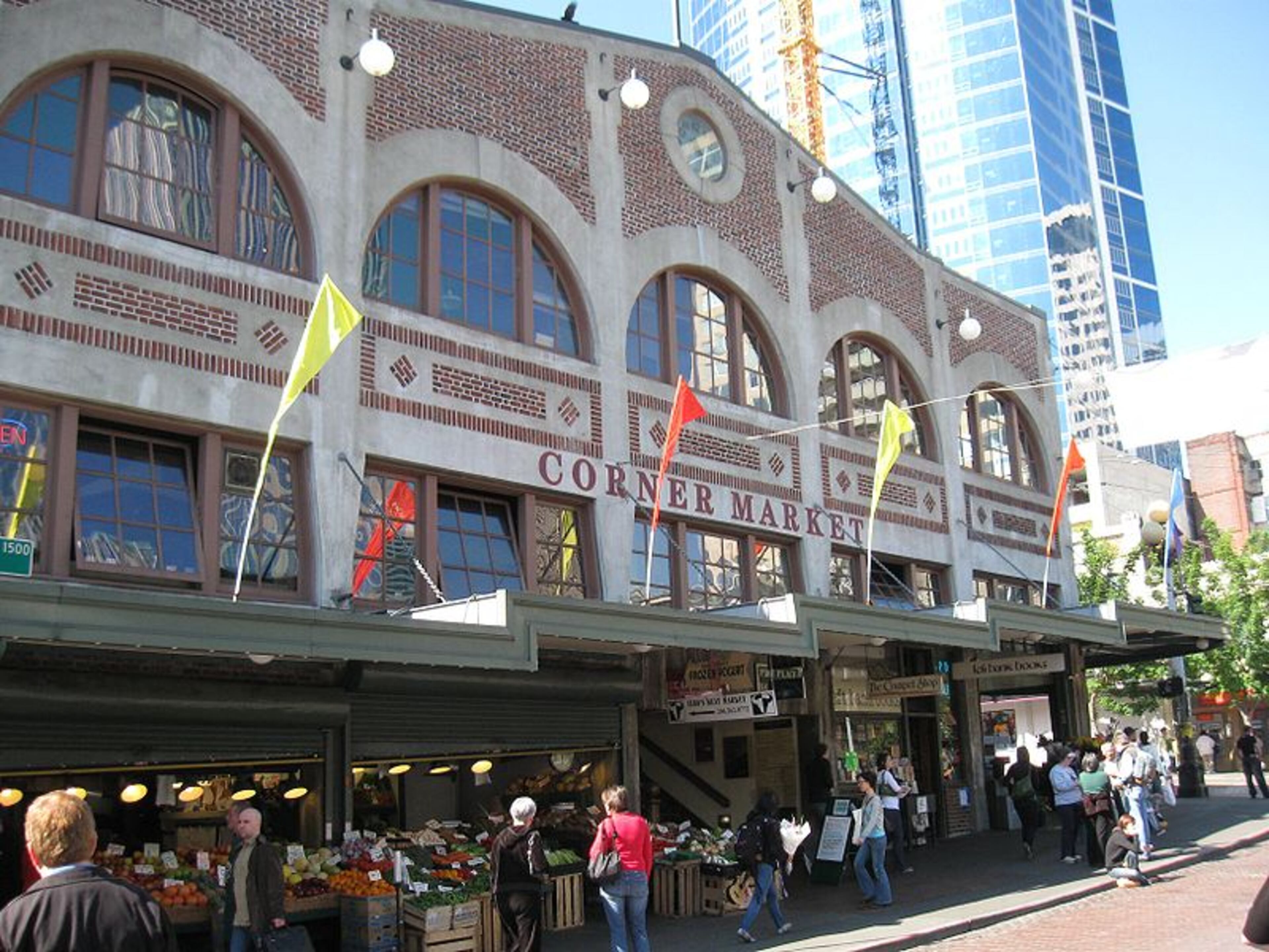 Here's a 2008 photo of the south end of the Pike Place Market Sanitary Market building. (Rootology/Wikimedia Commons)