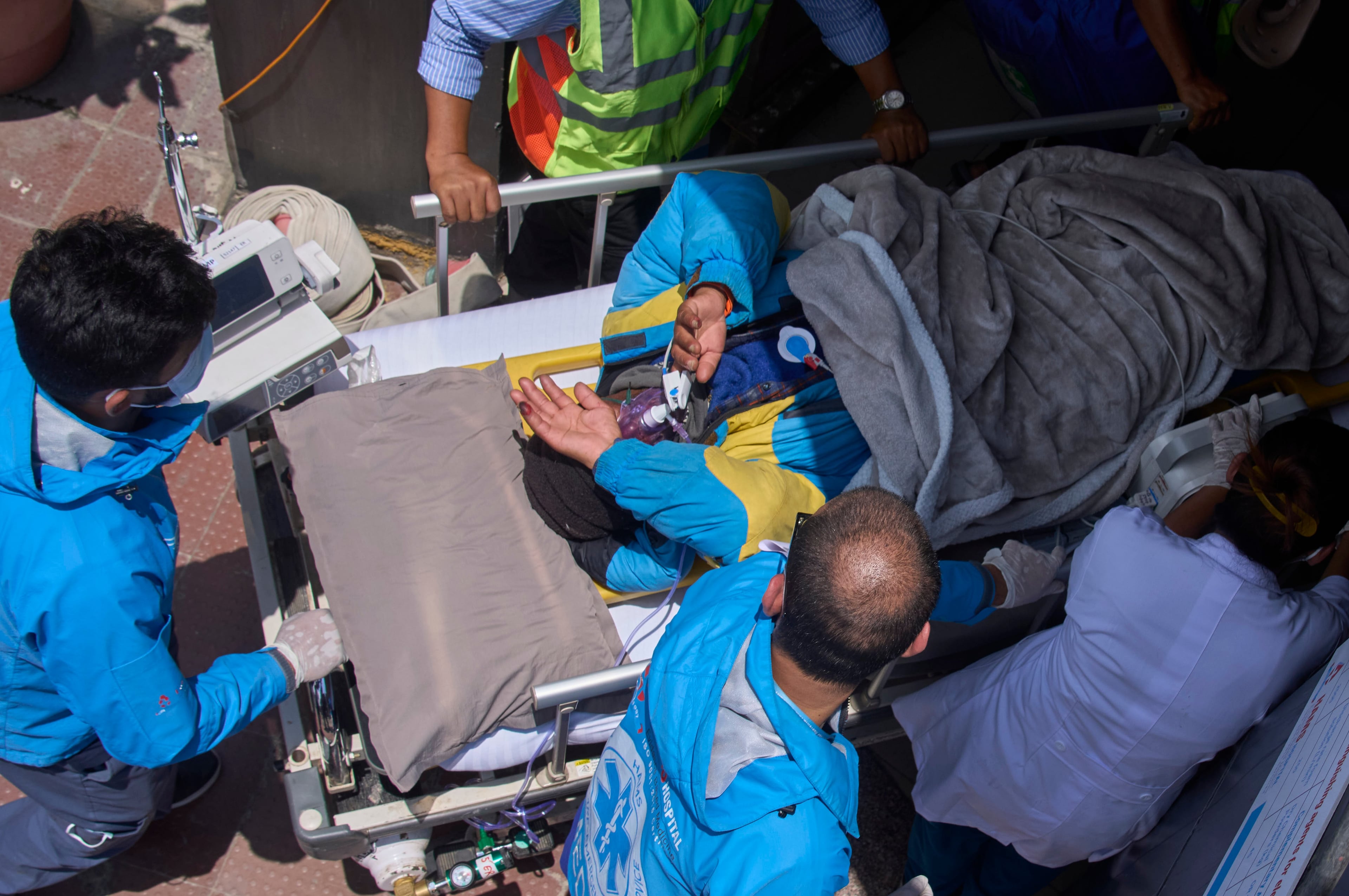 CORRECTION Nepal Everest Sherpa Rescued