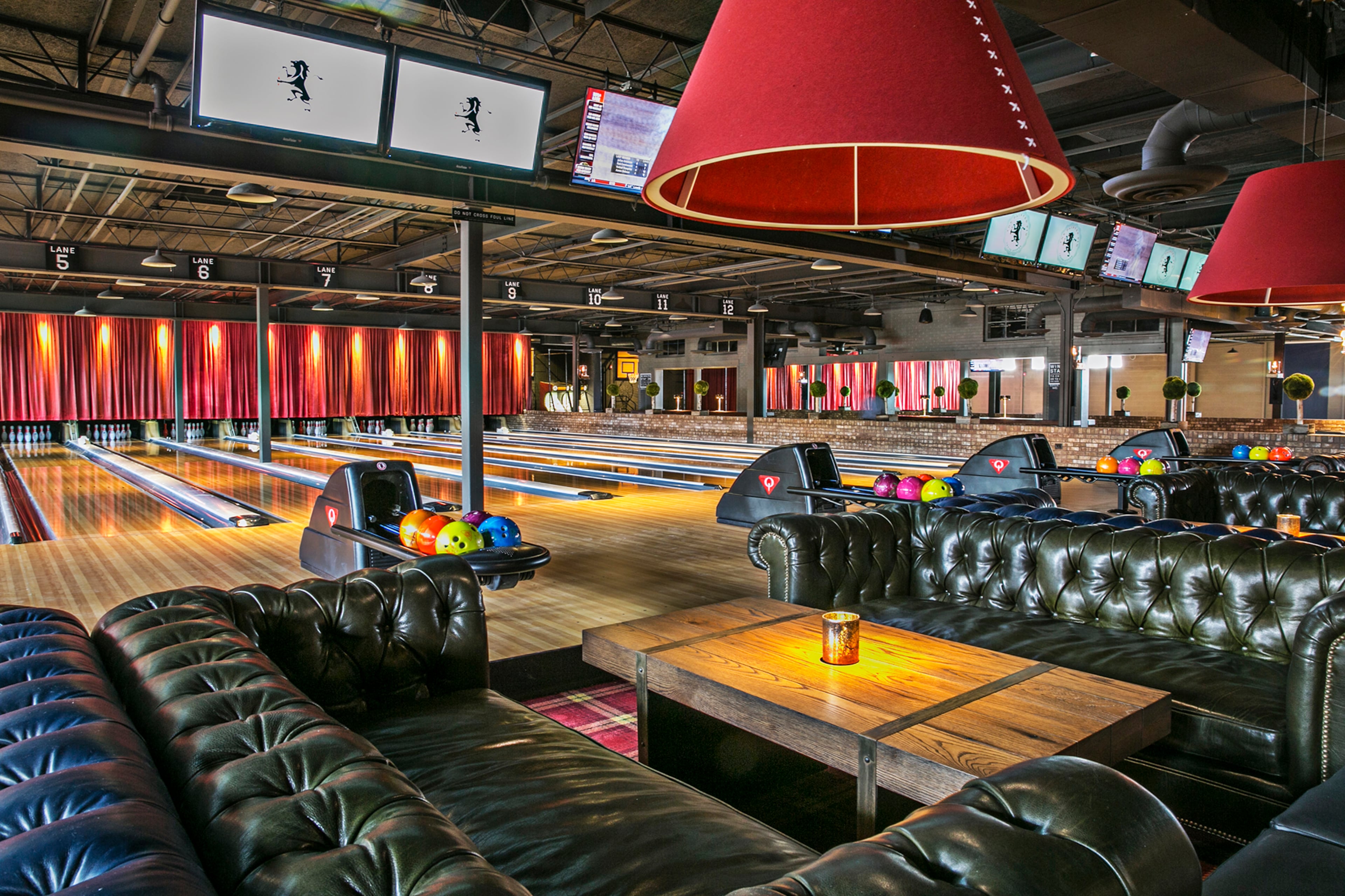The Painted Pin and The Painted Duck are each hosting New Year’s Eve events, which promise a live DJ/band, a midnight champagne toast, full bar/menu and, of course, bowling.
Courtesy of The Painted Pin