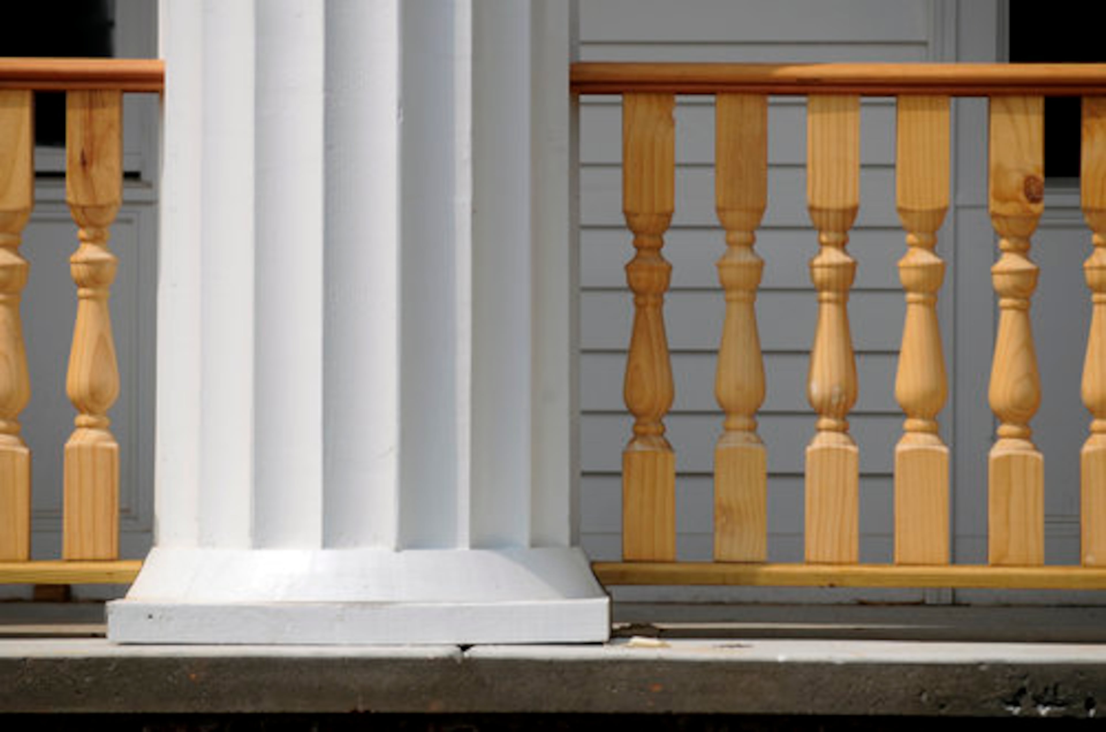 A column at the Napier house. The house originally had 26 rooms but was later turned into four apartments.