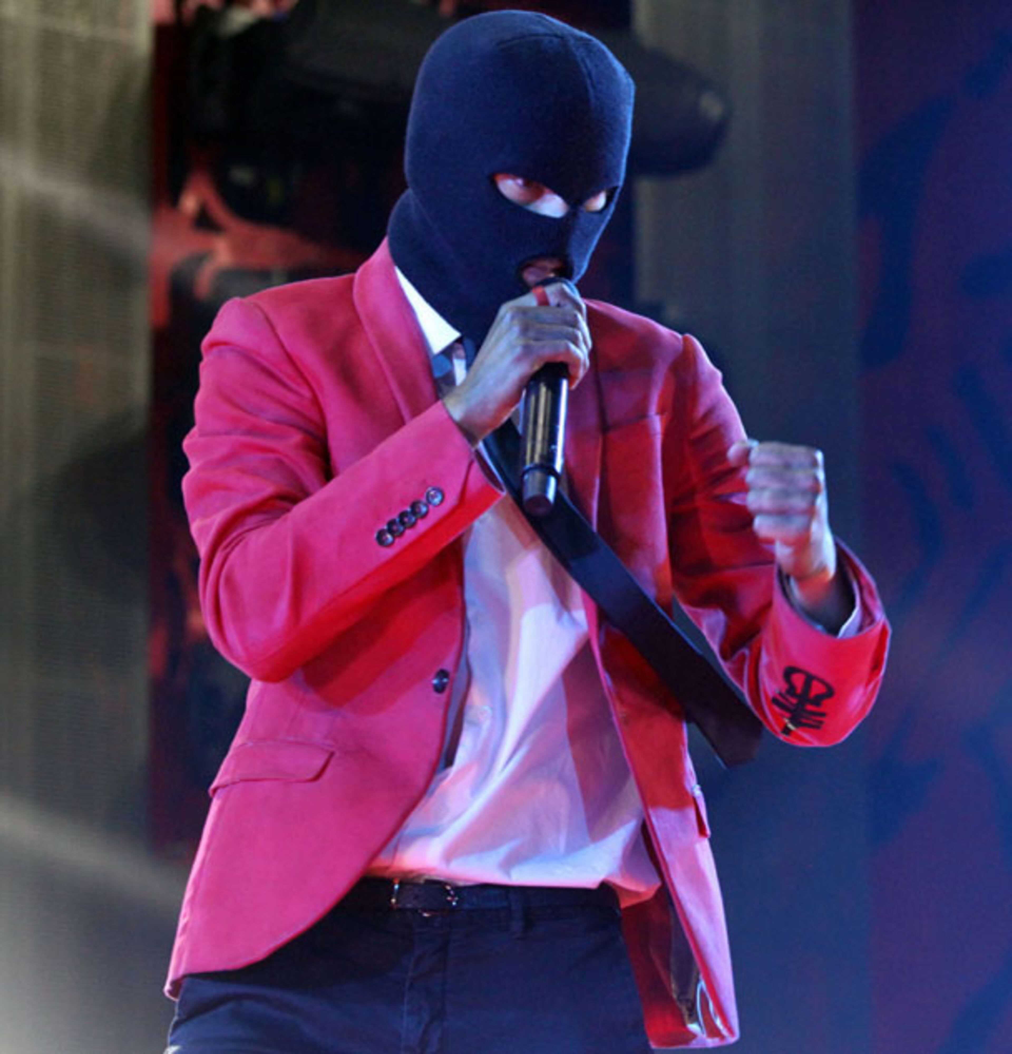 Twenty One Pilots brought their Emotional Roadshow World Tour to sold out Infinite Energy Center on Saturday, August 6, 2016. Mutemath and Chef's Special opened the high energy show. Robb Cohen Photography & Video /www.RobbsPhotos.com