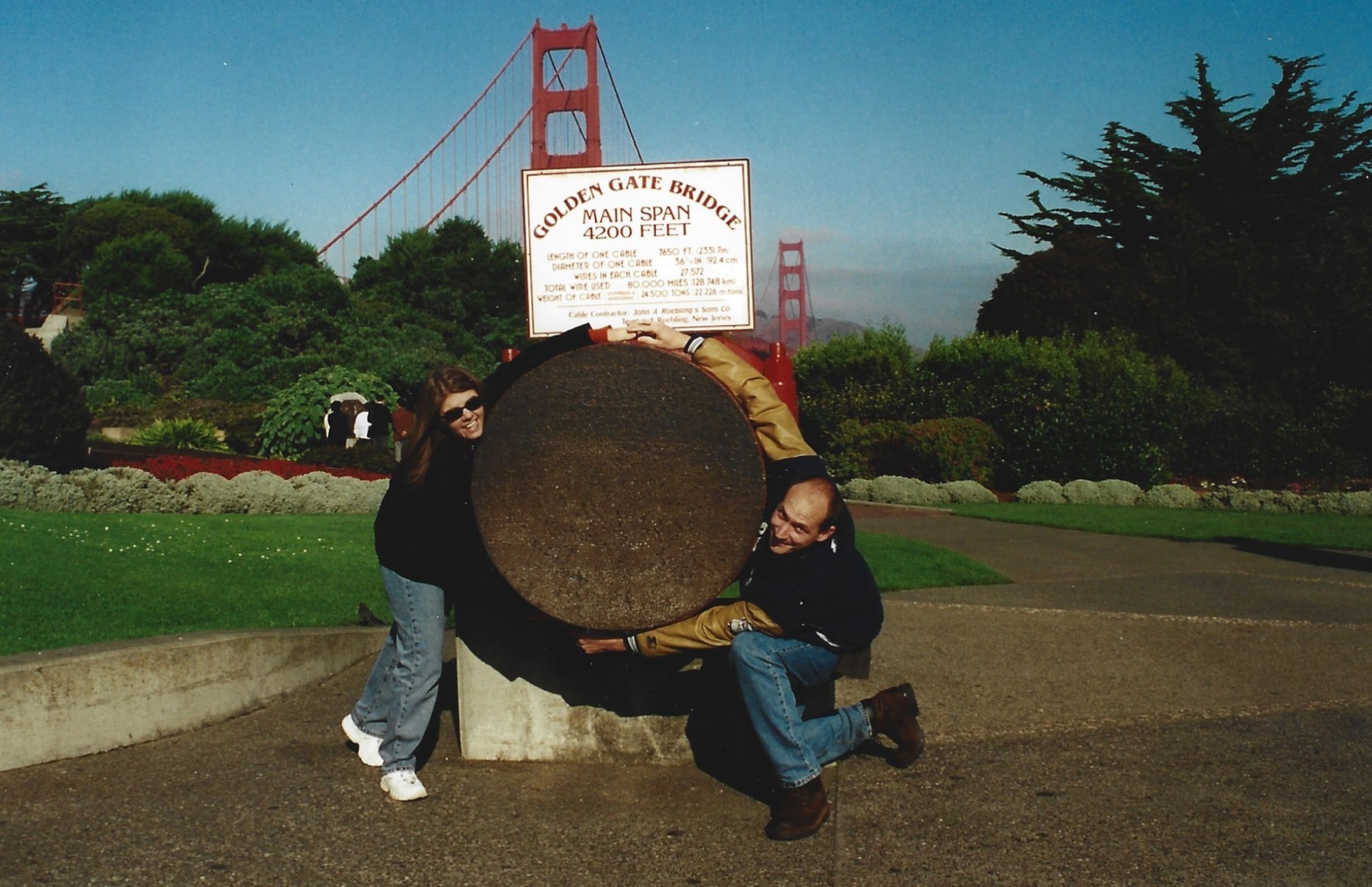 Heather and Steve pose at the Golden Gate Bridge. (Courtesy of Steve Leo)