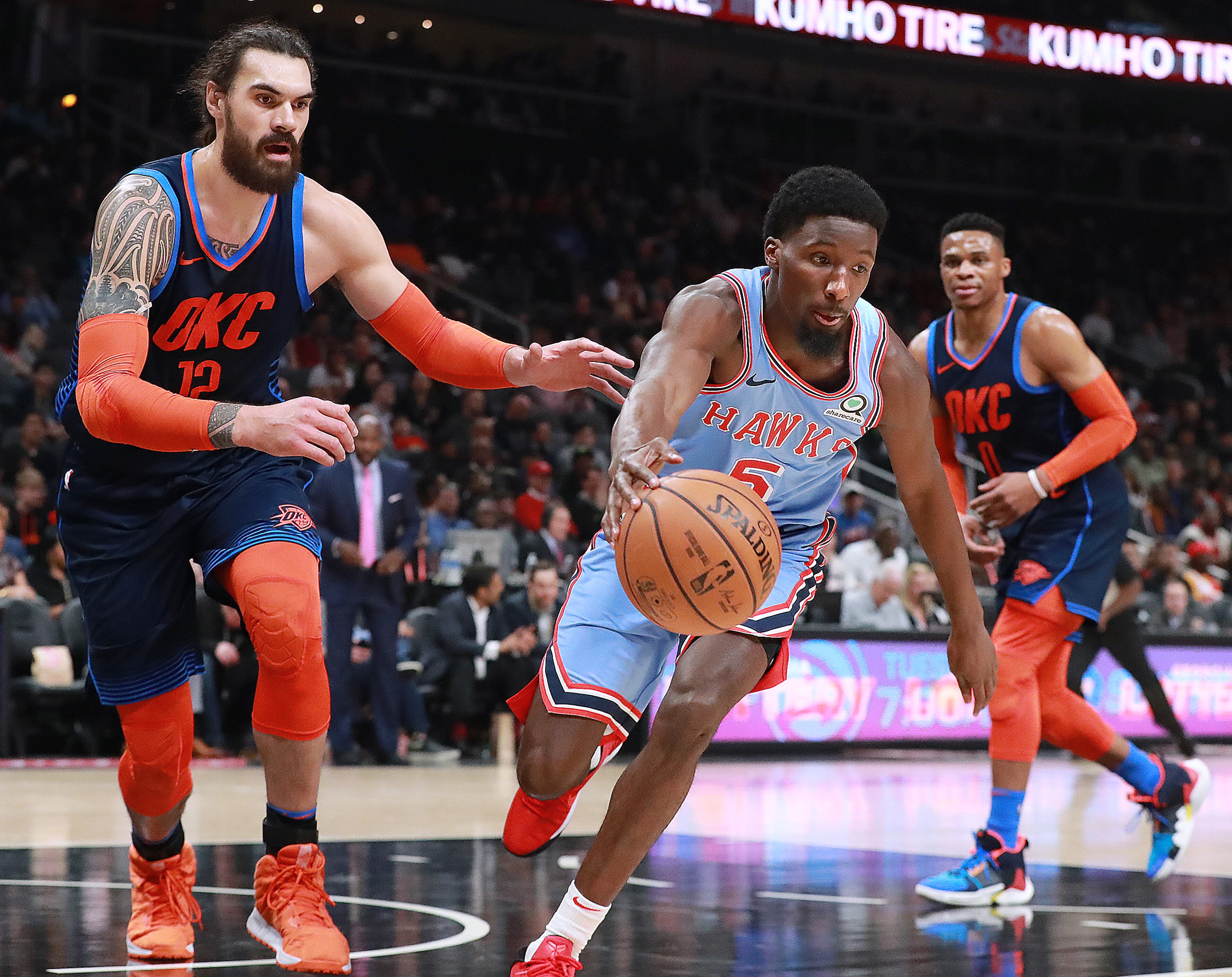 Jan. 15, 2019 Atlanta: Atlanta Hawks guard Daniel Hamilton steals from Oklahoma City Thunder center Steven Adams during the first half in a NBA basketball game on Tuesday, Jan. 15, 2019, at State Farm Arena in Atlanta. Curtis Compton/ccompton@ajc.com