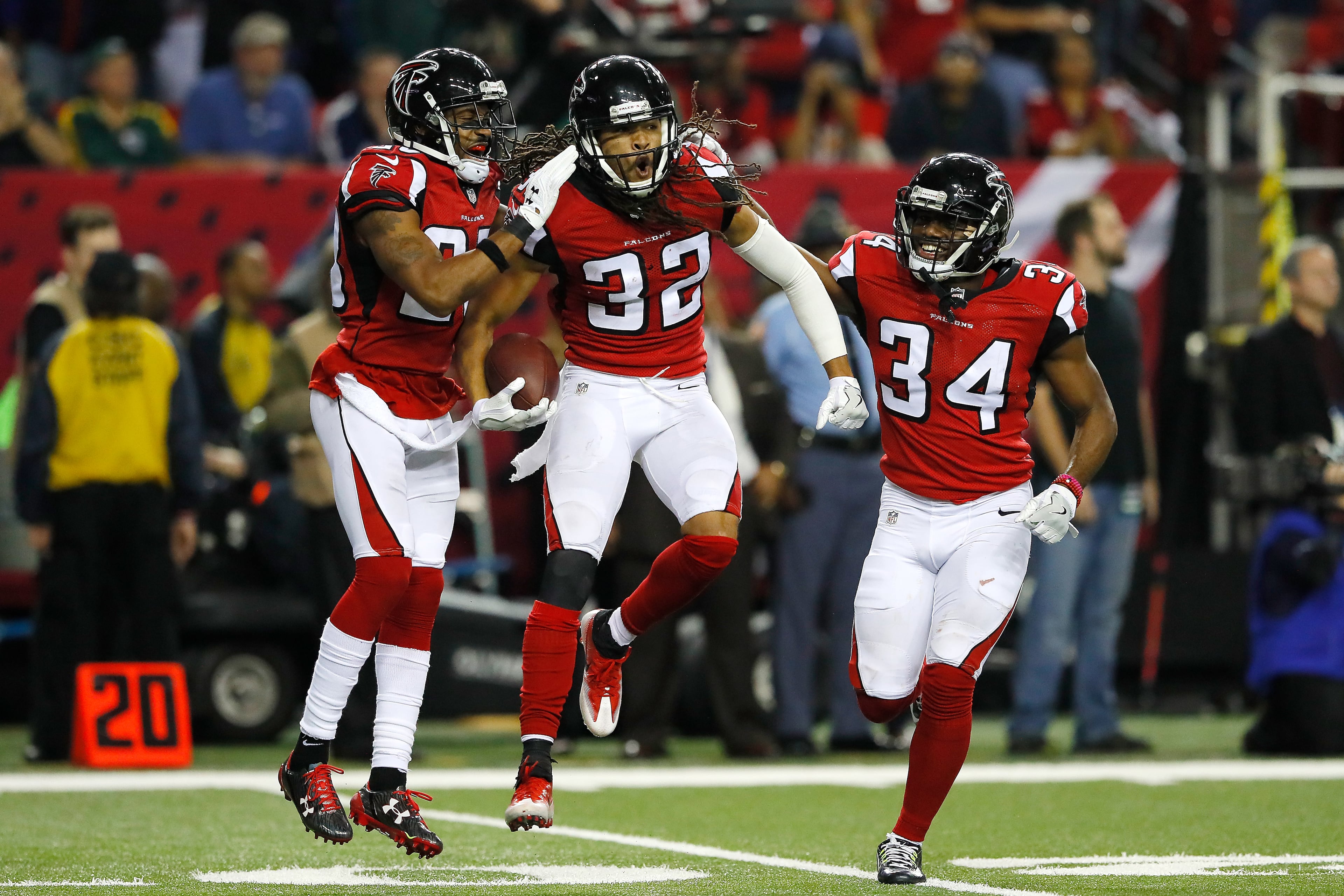 ATLANTA, GA - JANUARY 22: Jalen Collins #32 of the Atlanta Falcons is congratulated by his teammates against the Green Bay Packers during the third quarter in the NFC Championship Game at the Georgia Dome on January 22, 2017 in Atlanta, Georgia. (Photo by Kevin C. Cox/Getty Images)