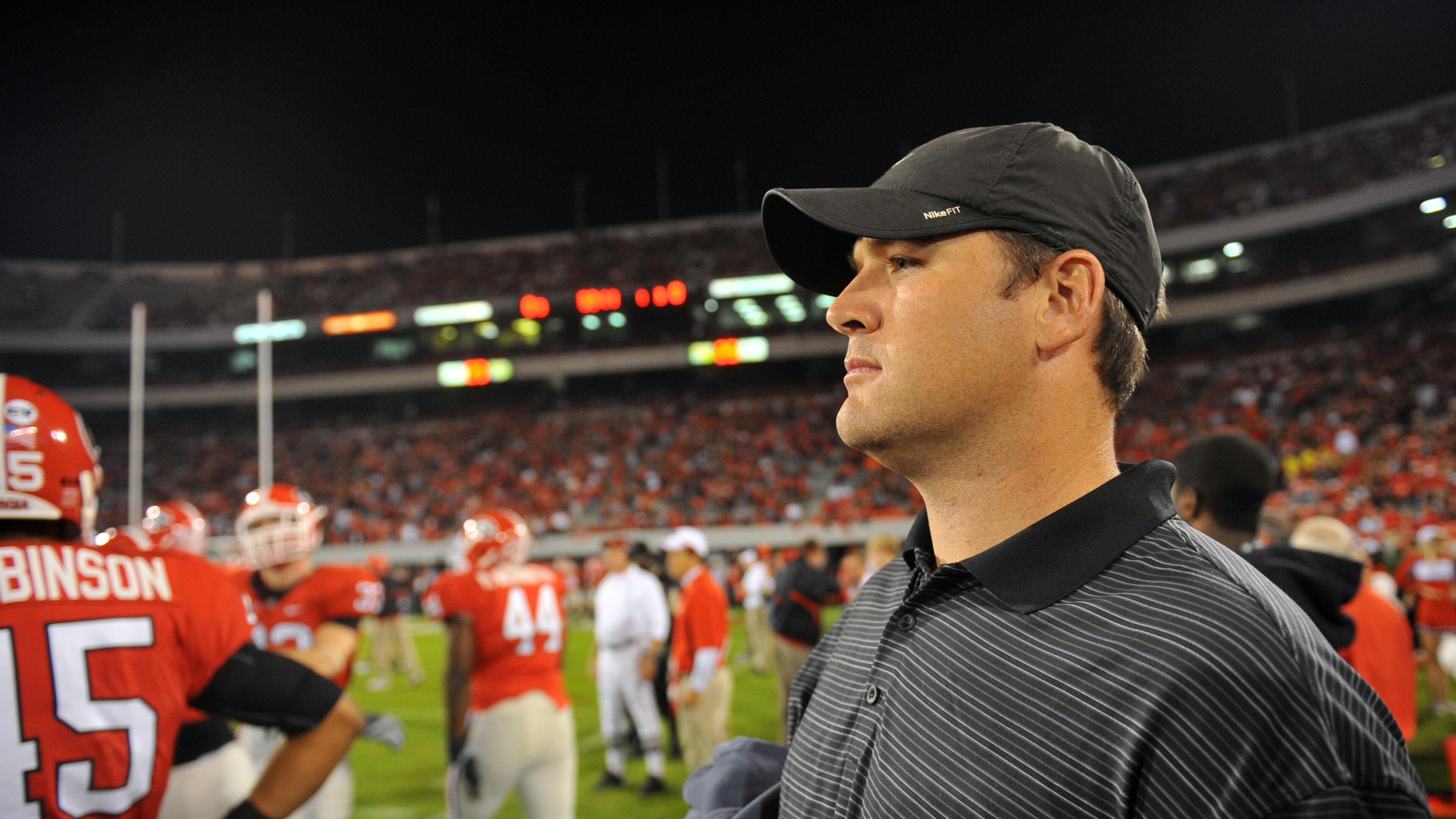 Former Georgia quarterback David Greene, on the sidelines at a Georgia game in 2009, joins with the Stinchcomb brothers for their annual Countdown to Kickoff charity event at Sanford Stadium on Saturday. (Brant Sanderlin bsanderlin@ajc.com)
