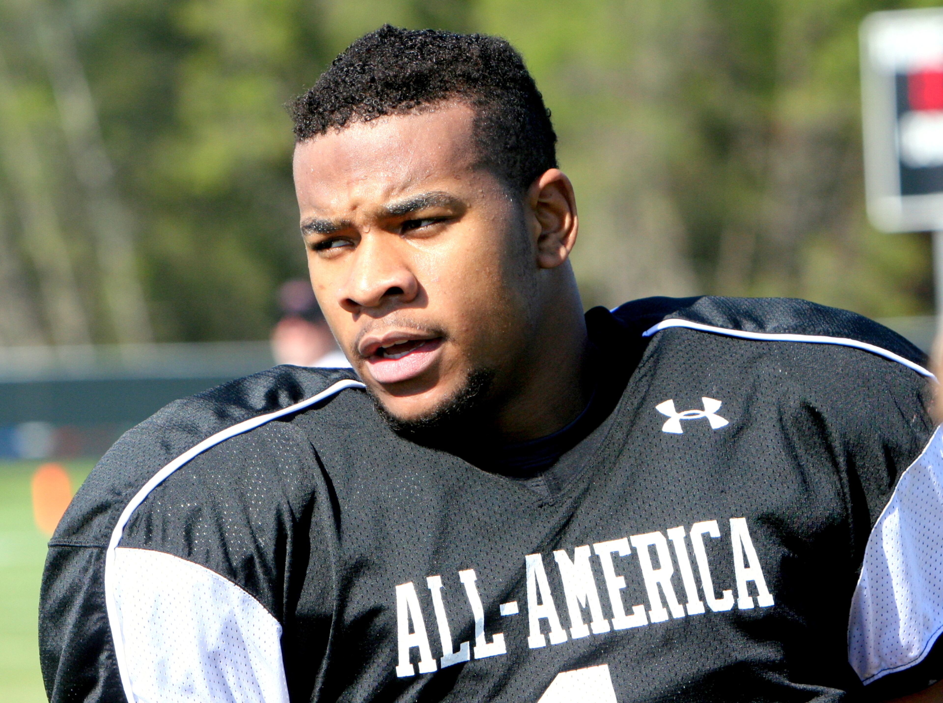 A good look at Robert Nkemdiche.