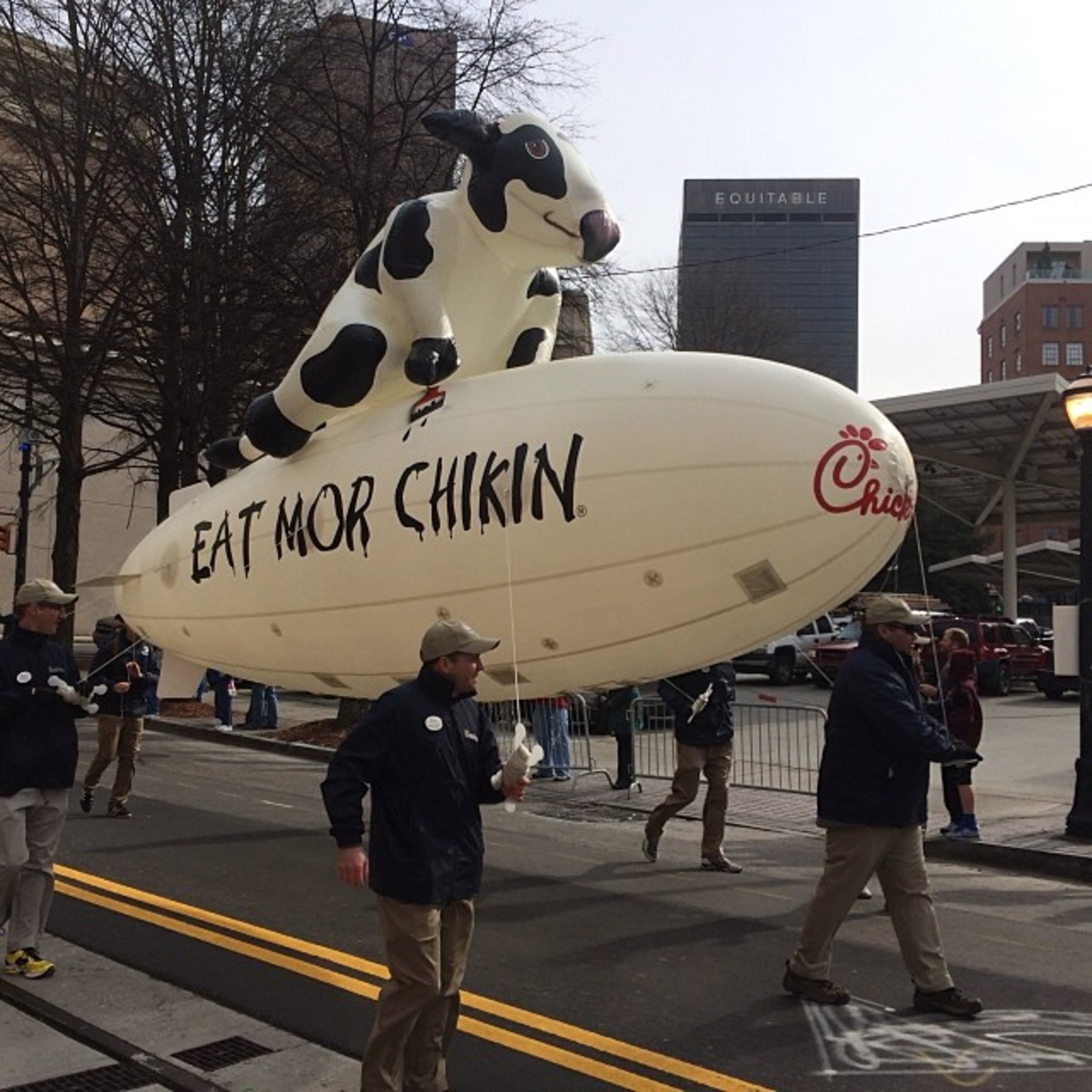 Starting the day off right! #chickfilabowl#parade Photo by @mariahblack