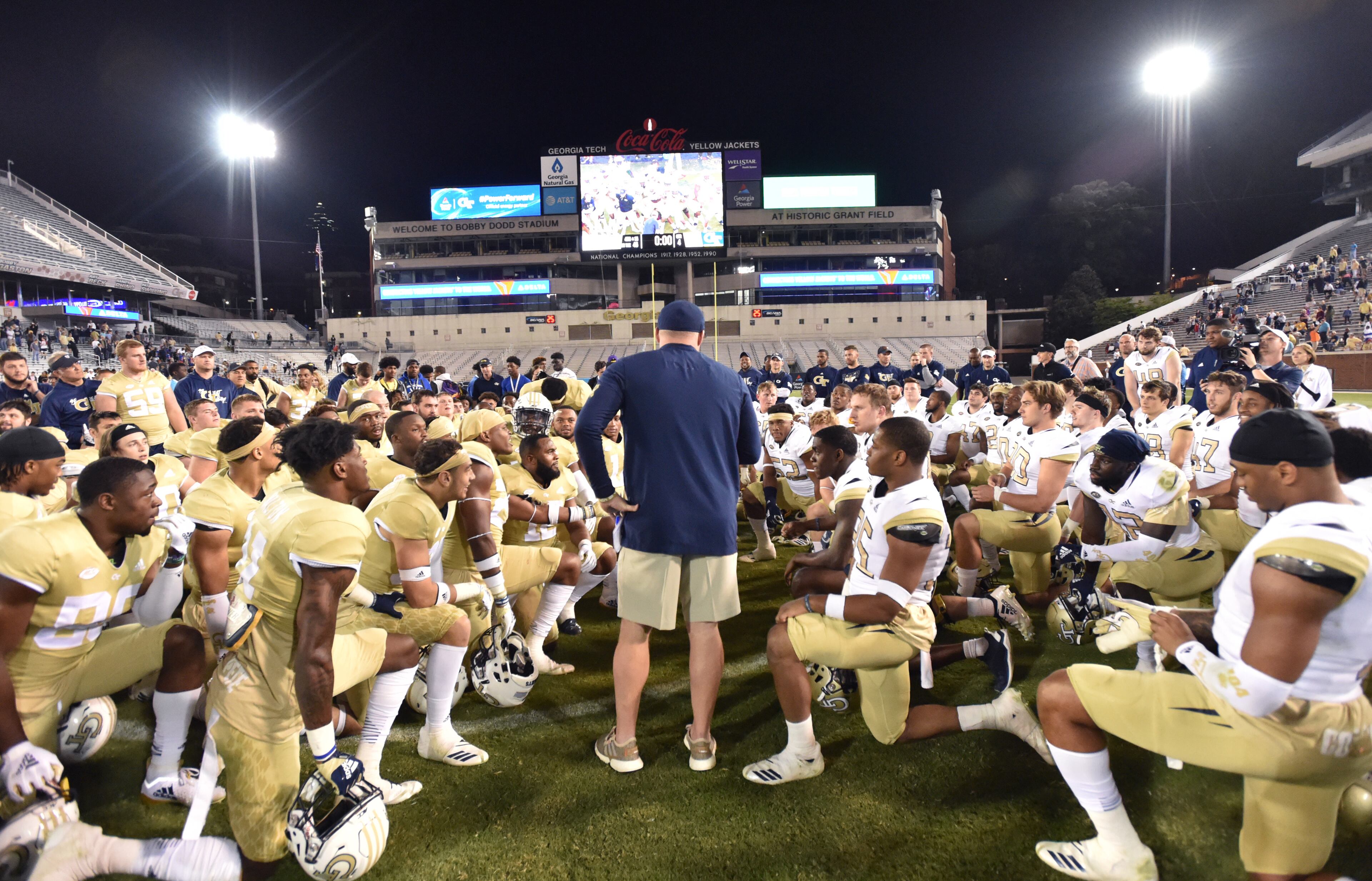 April 26, 2019 Atlanta - Georgia Tech head coach Geoff Collins speaks to players after Gold team won 30-20 during 2019 Georgia Tech Football Spring Game at Bobby Dodd Stadium on Friday, April 26, 2019. HYOSUB SHIN / HSHIN@AJC.COM