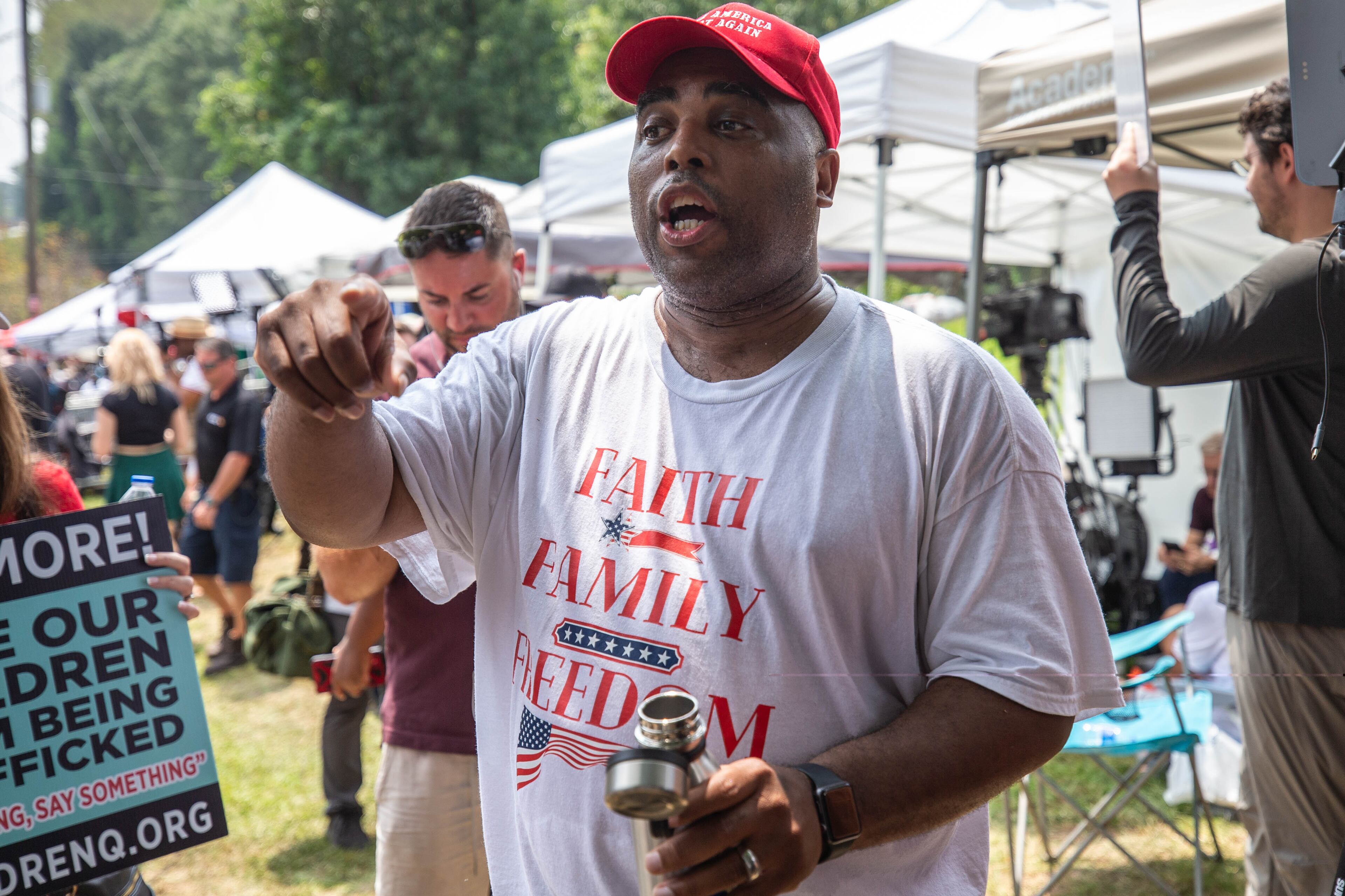 Protesters at the Fulton County Jail waiting for Trump’s arrival in Atlanta on Thursday, August 24, 2023. (Katelyn Myrick/katelyn.myrick@ajc.com)