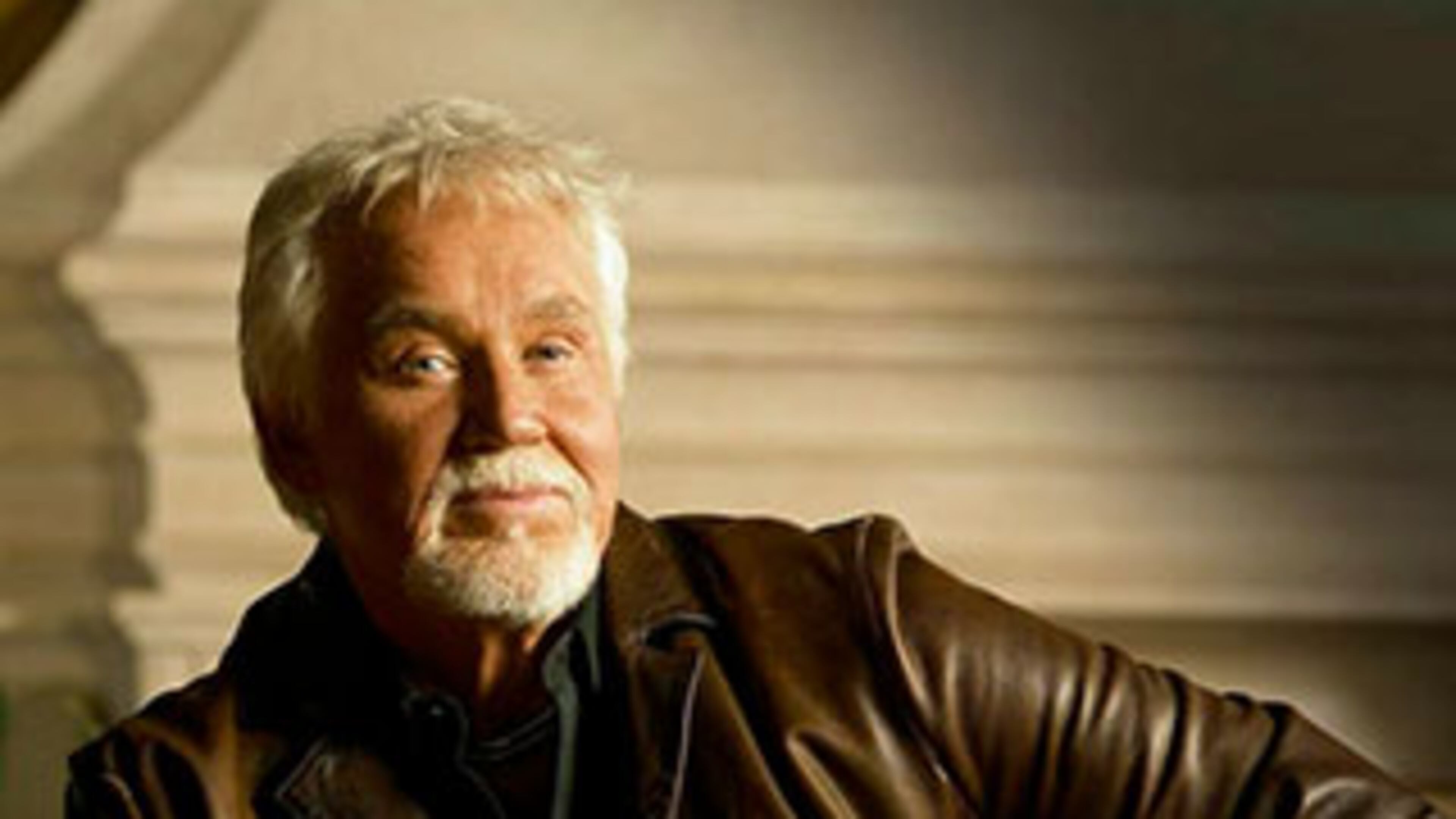 Kenny Rogers takes the stage Friday at the Sunrise Theatre in Fort Pierce.
