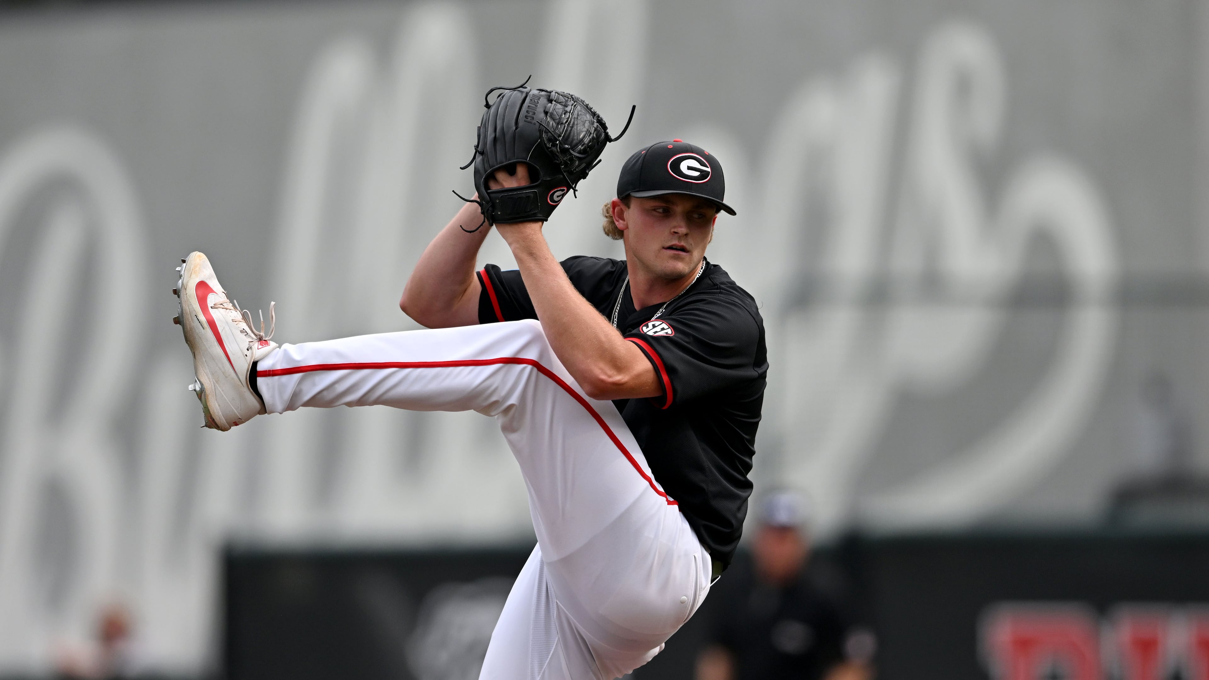 Georgia's Joey Volchko throws a pitch against Long Island during the first inning of their NCAA regional game at Foley Field on Friday, May 29, 2026, in Athens. (Hyosub Shin/AJC)