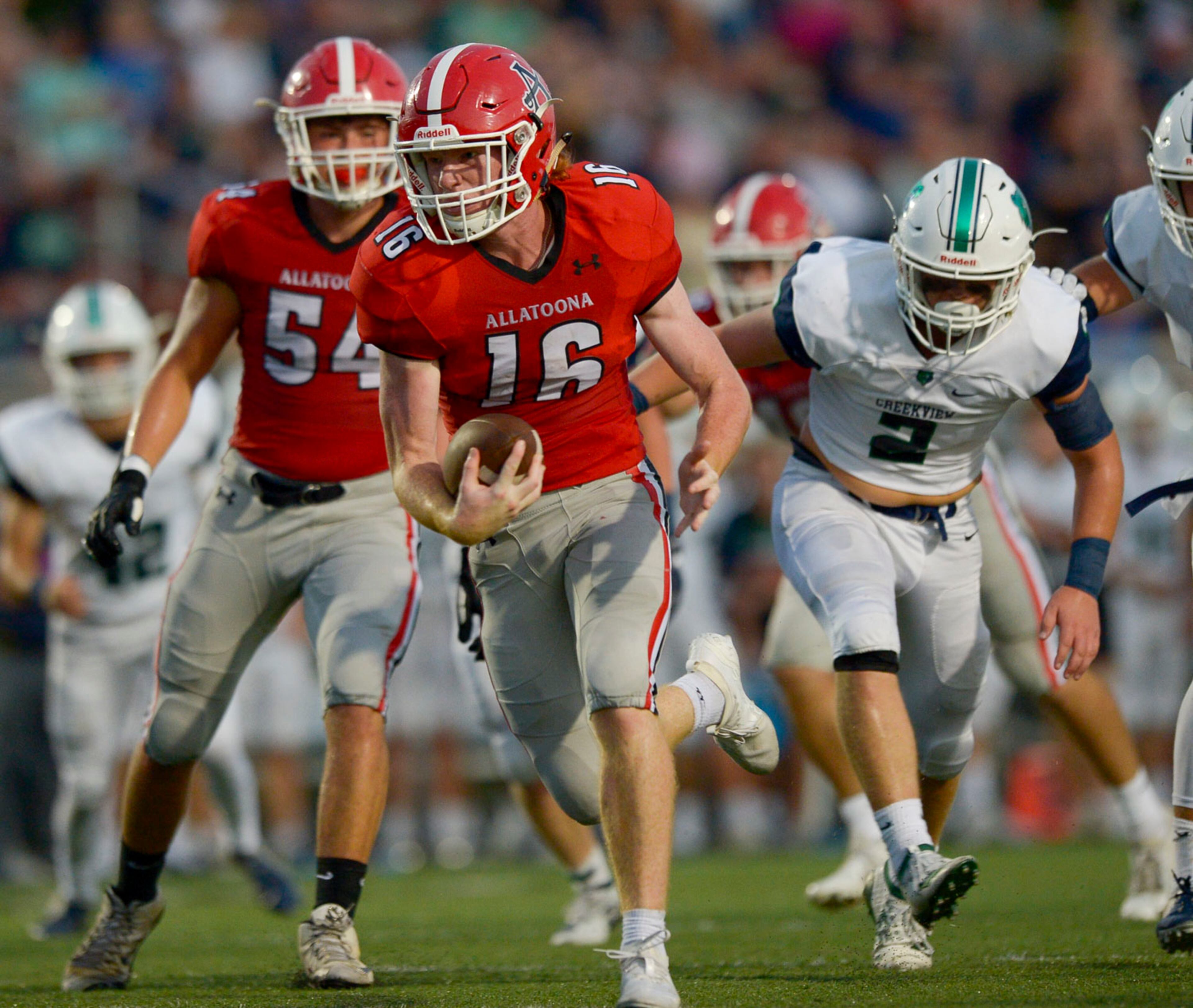 Allatoona tight end Jay Ellison (16) carries the ball for a touchdown in the first half of his game at Allatoona High Friday, September 6, 2019. PHOTO/Daniel Varnado