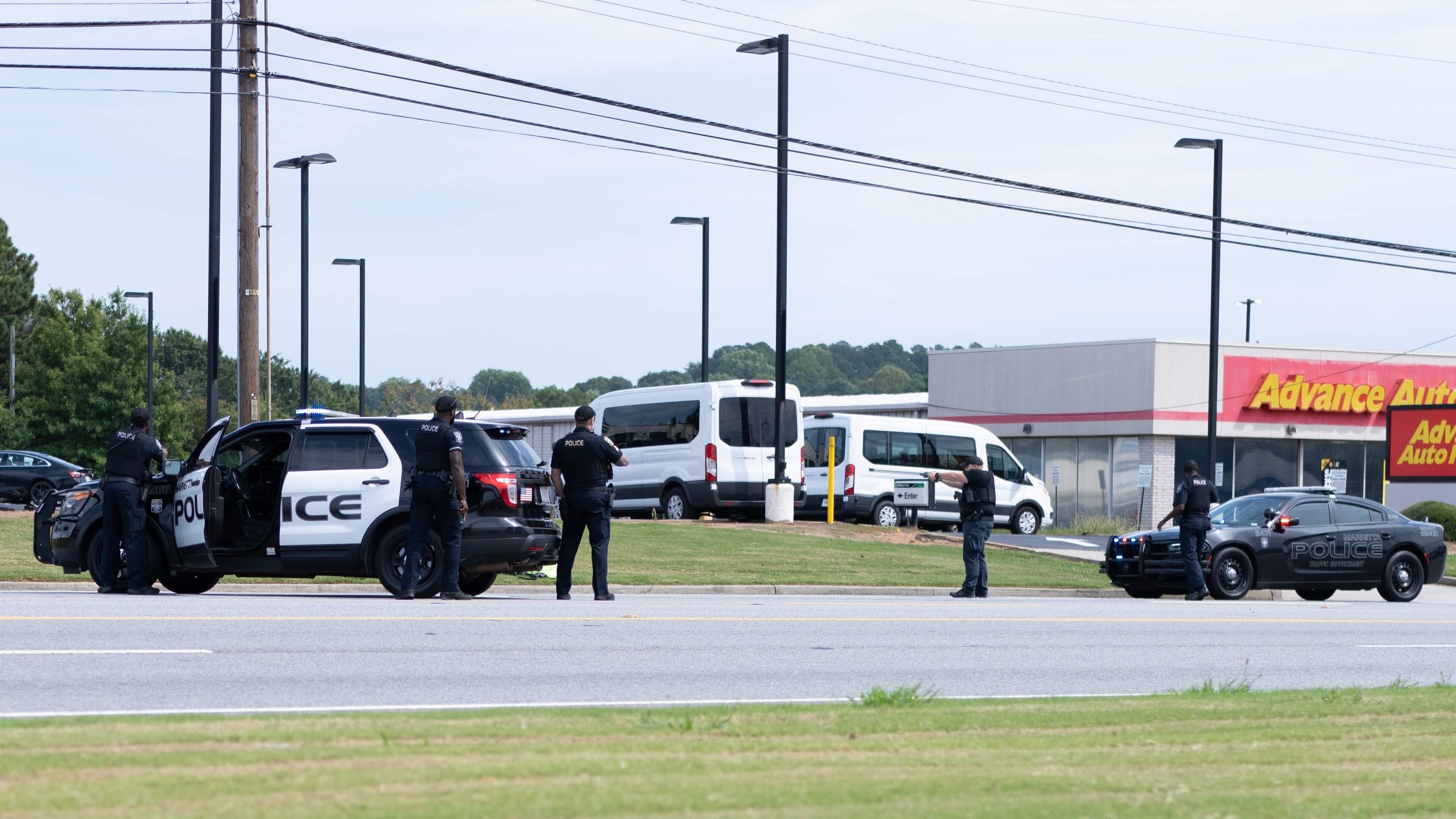 Marietta police detained a man covered in blood last week after seeing him walk away from a hammer attack and stabbing at a storage facility on Cobb Parkway. The man was later determined to be a good Samaritan who tried to stop the attack, according to police.