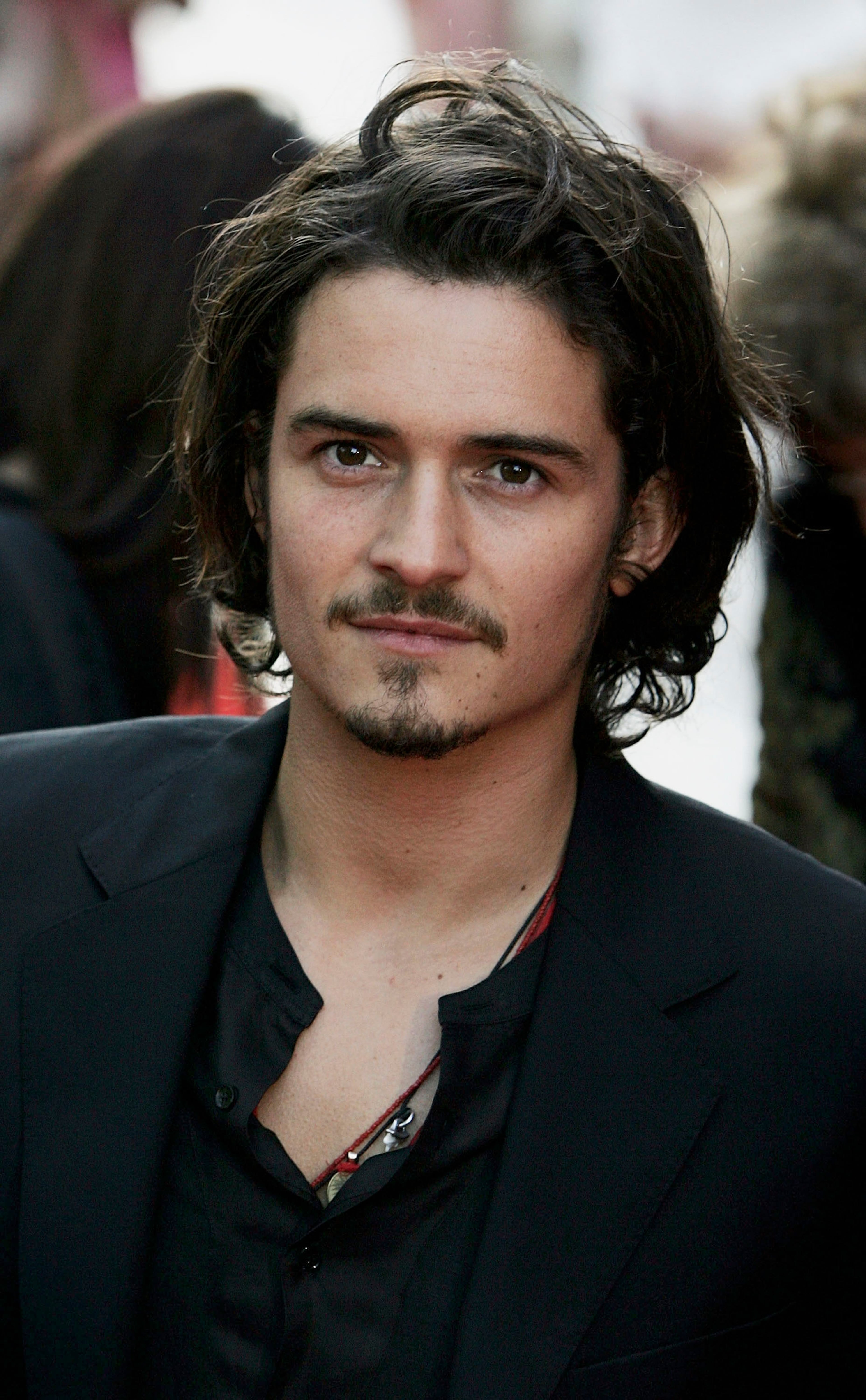 LONDON - MAY 2: Actor Orlando Bloom arrives at the European Premiere of "Kingdom of Heaven" at the Empire Leicester Square on May 2, 2005 in London. (Photo by Chris Jackson/Getty Images)