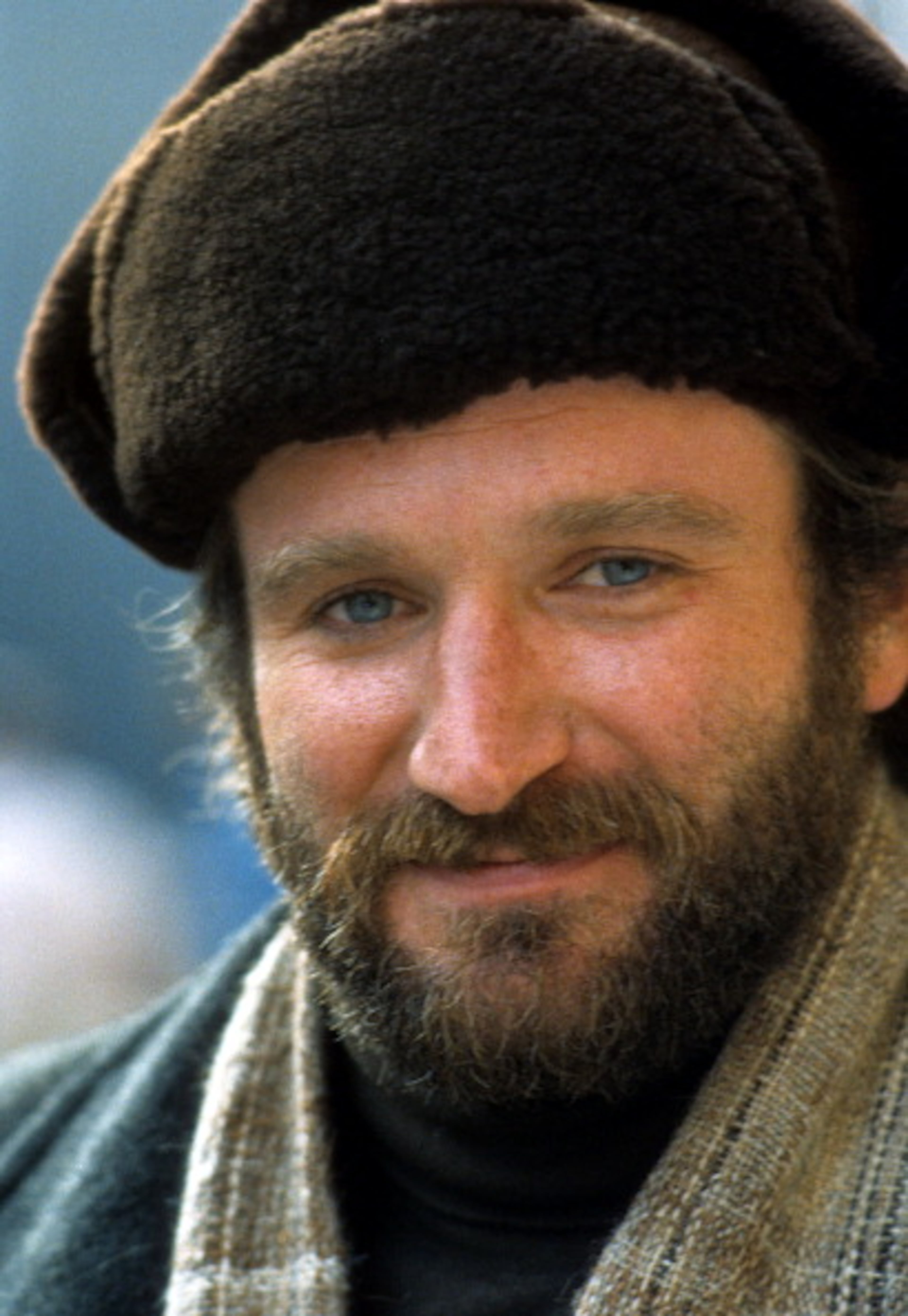 Robin Williams in a scene from the film 'Moscow On The Hudson', 1984. (Photo by Columbia Pictures/Getty Images)
