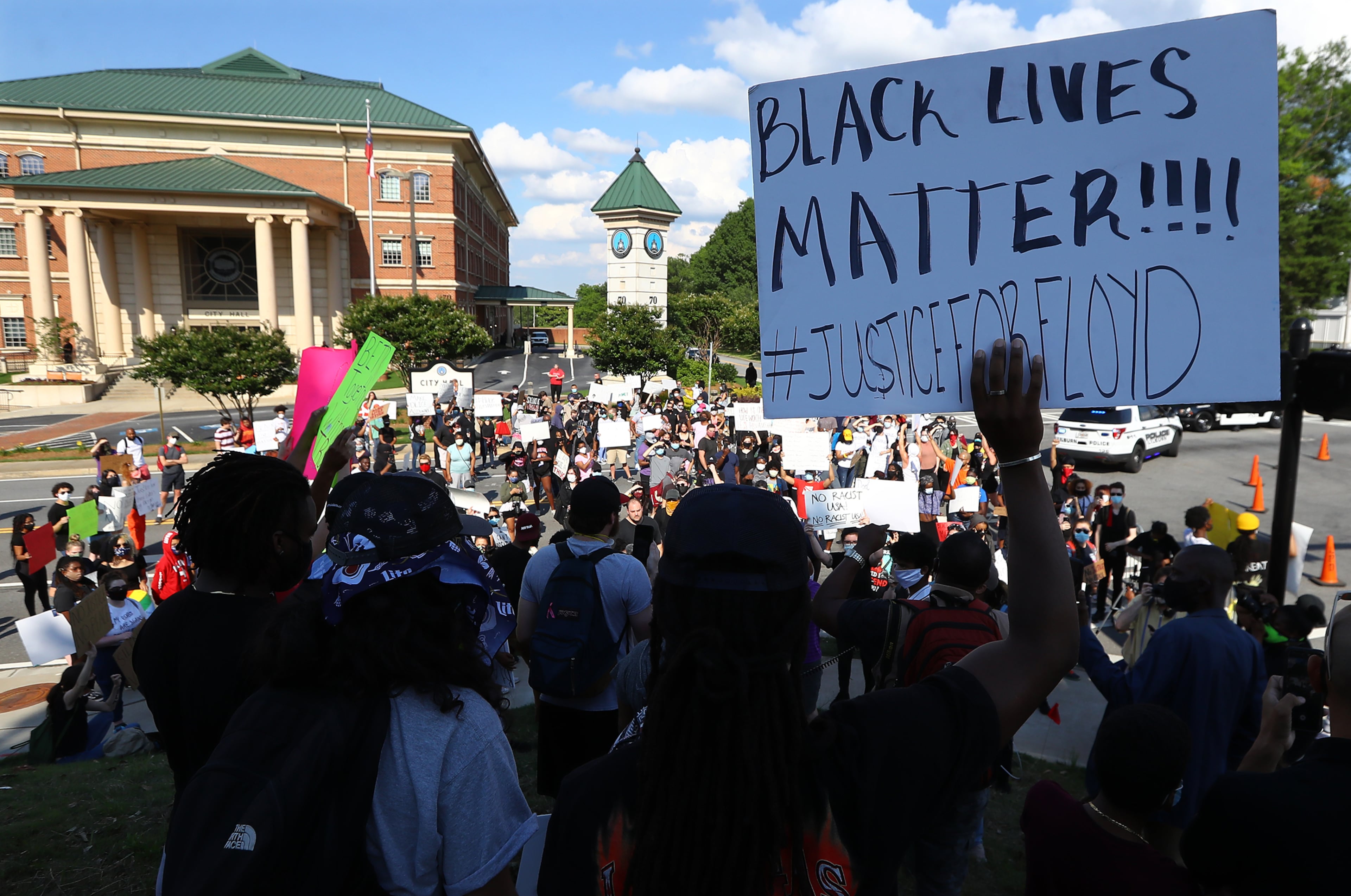 060120 Lawrenceville: Hundreds of protesters gather outside Lawrenceville City Hall as protests continue for a fourth day around metro Atlanta over the death of George Floyd on Monday, June 1, 2020, in Lawrenceville. Curtis Compton ccompton@ajc.com