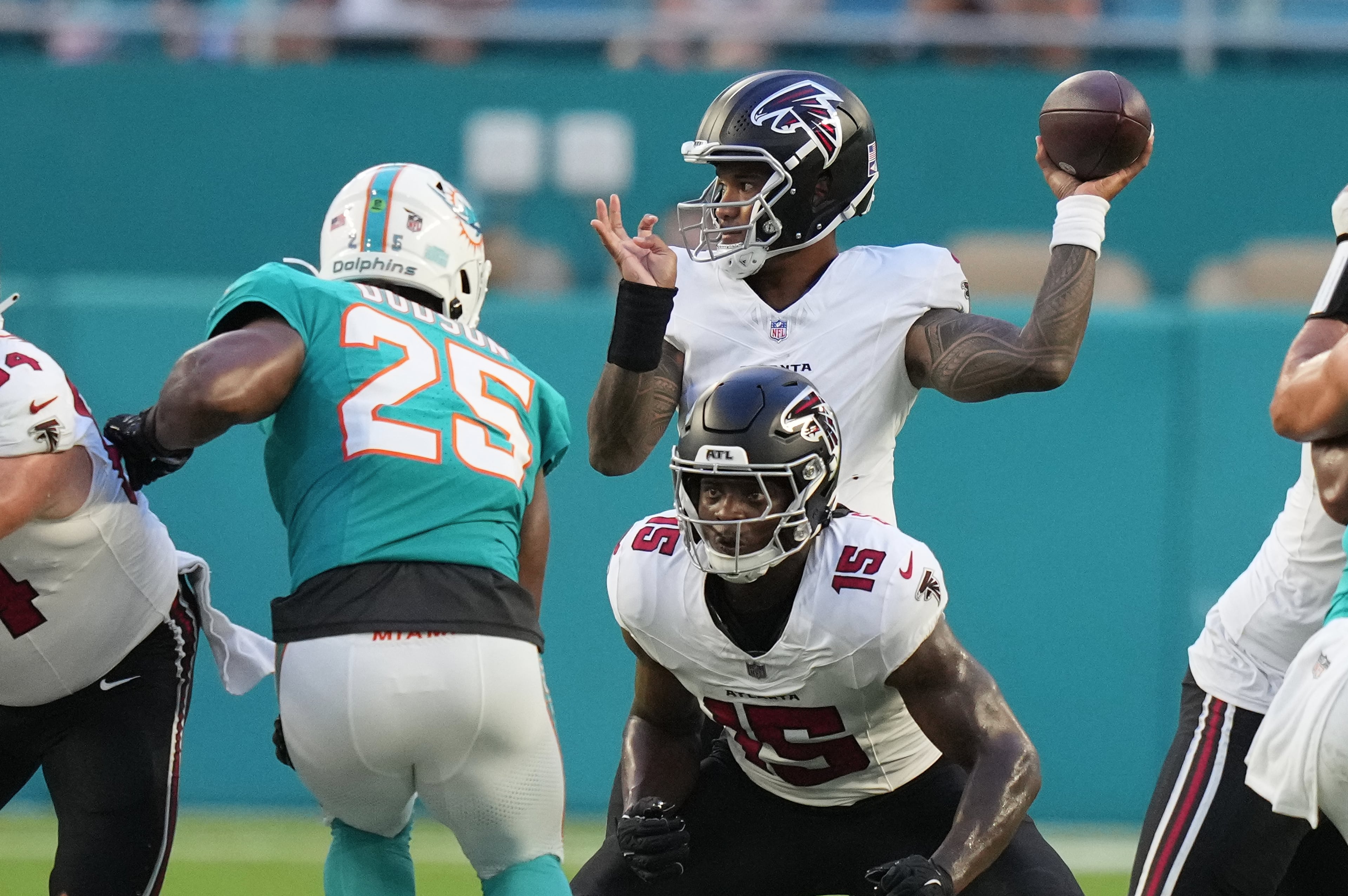 Falcons Dolphins Football