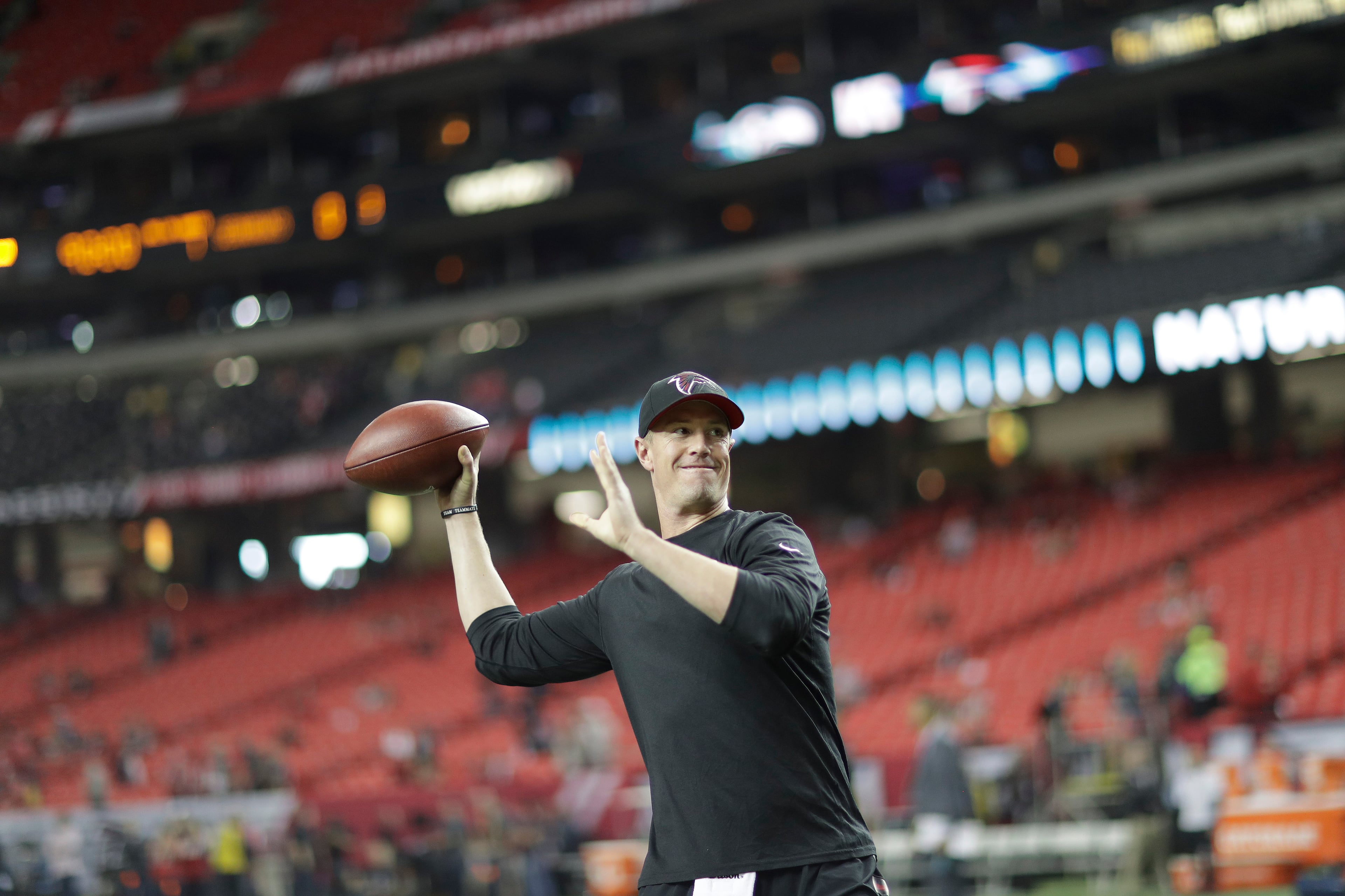 Atlanta Falcons quarterback Matt Ryan warms up before the first half of an NFL football NFC divisional playoff game between the Atlanta Falcons and the Seattle Seahawks, Saturday, Jan. 14, 2017, in Atlanta. (AP Photo/David Goldman)