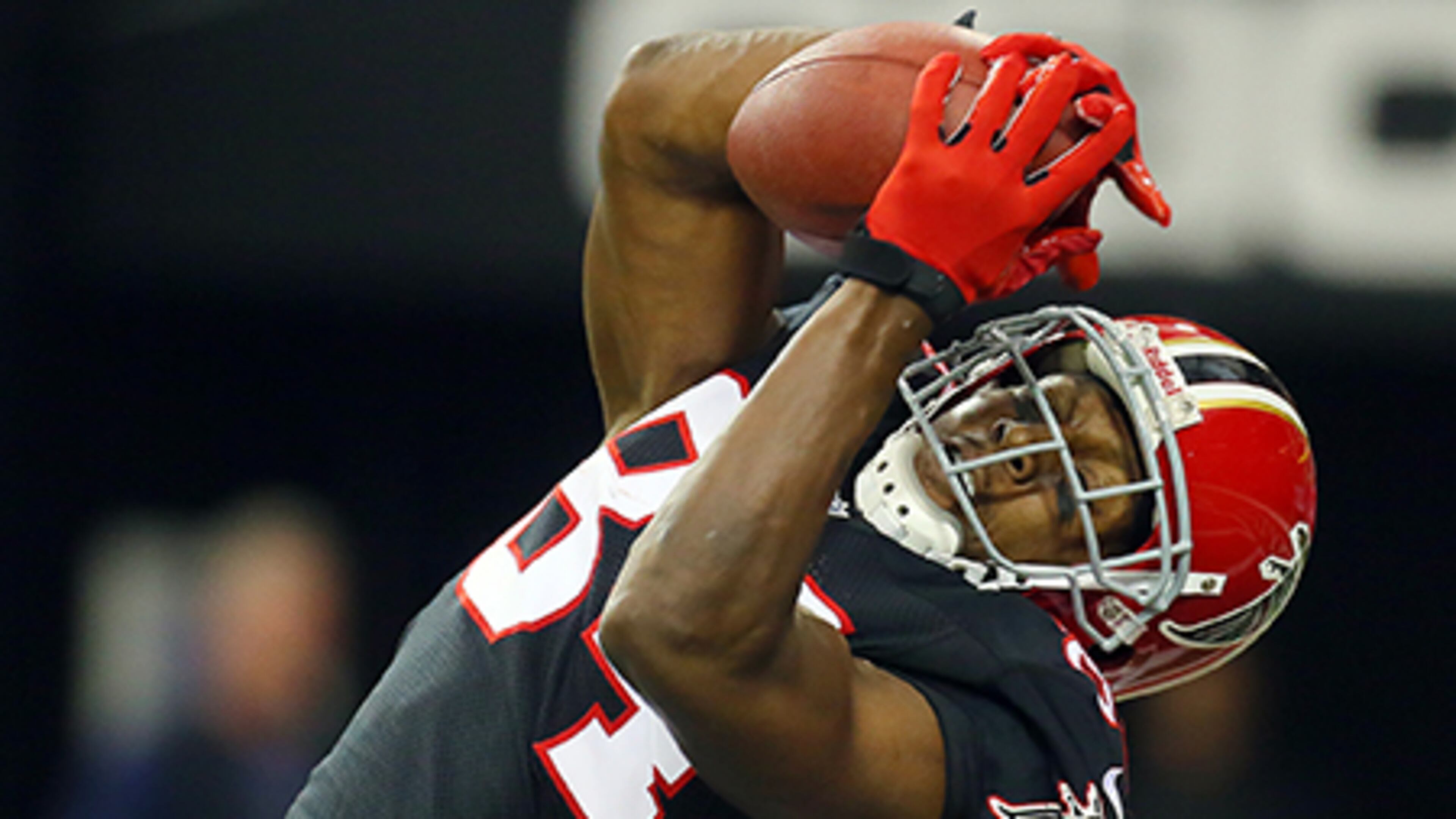 Falcons wide receiver Roddy White was Matt Ryan’s primary target his first five seasons as a starting quarterback. (Curtis Compton/AJC)