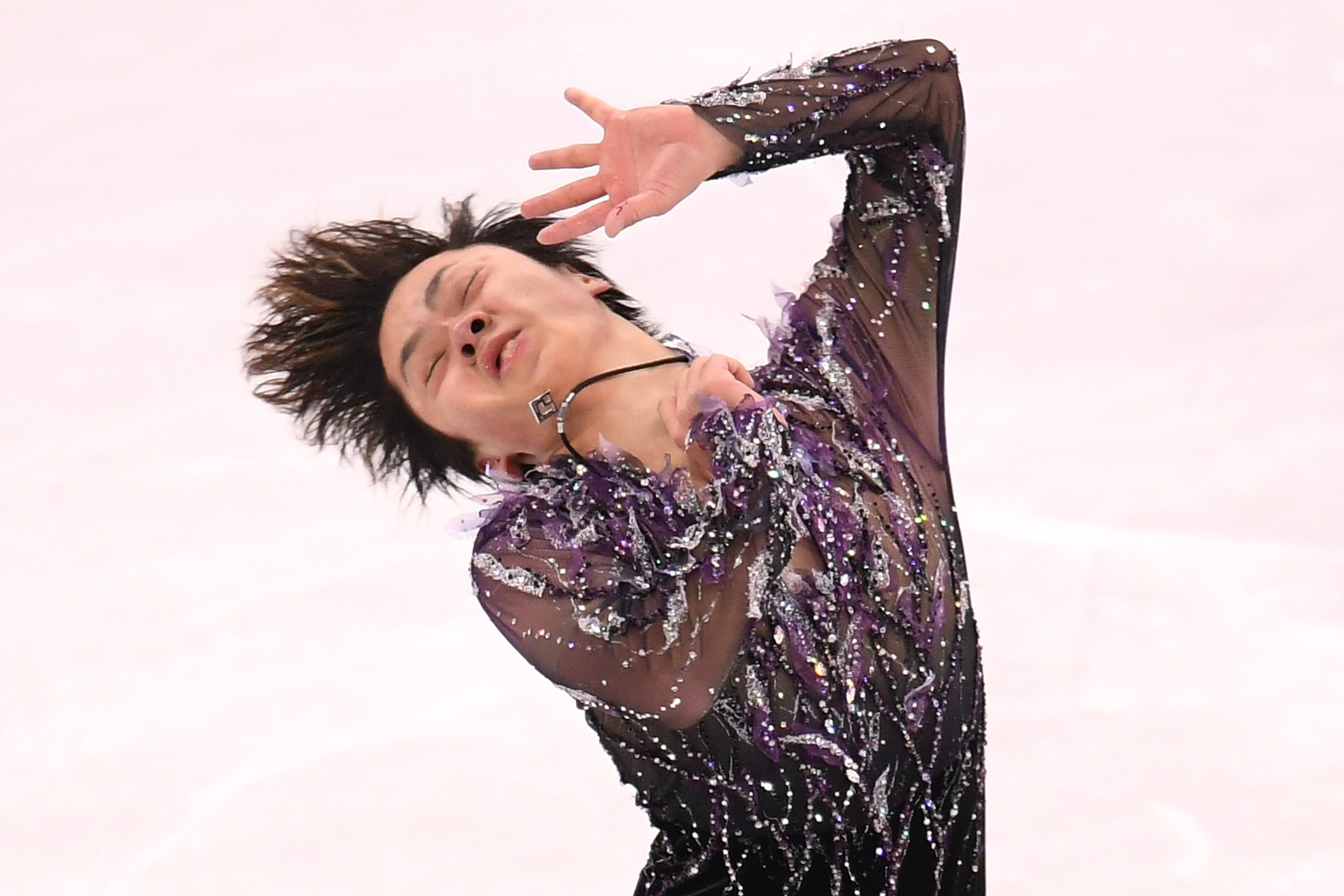 GANGNEUNG, SOUTH KOREA - FEBRUARY 09: Shoma Uno of Japan competes in the Figure Skating Team Event - Men's Single Skating Short Program during the PyeongChang 2018 Winter Olympic Games at Gangneung Ice Arena on February 9, 2018 in Gangneung, South Korea. (Photo by Harry How/Getty Images)