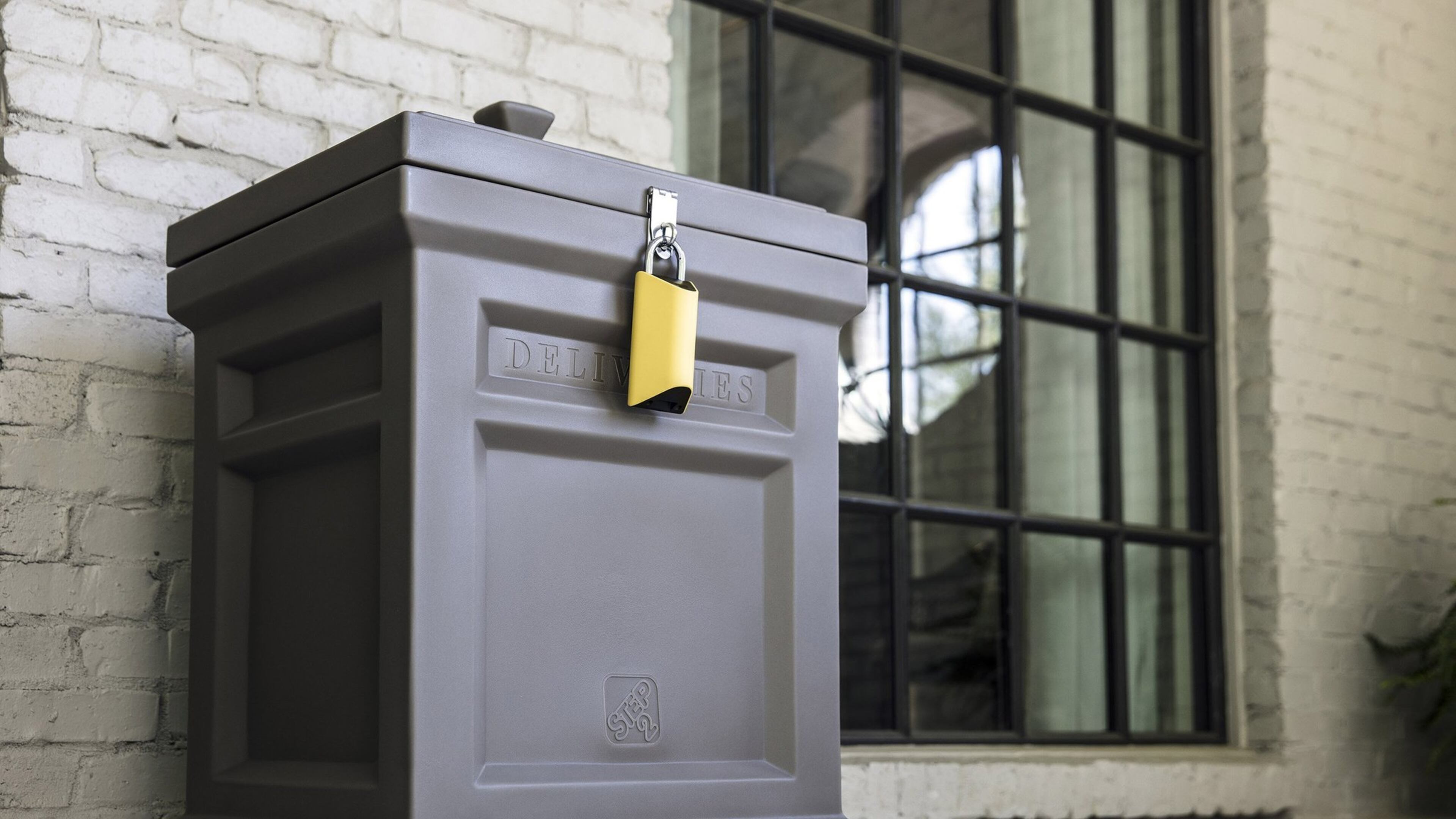 As far as the receptacles to use, that s really up to you, how much space you have and what you want it to look like. (Handout/TNS)