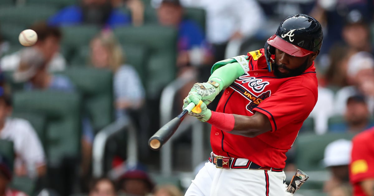 Braves mash four homers to defeat Mets in series opener