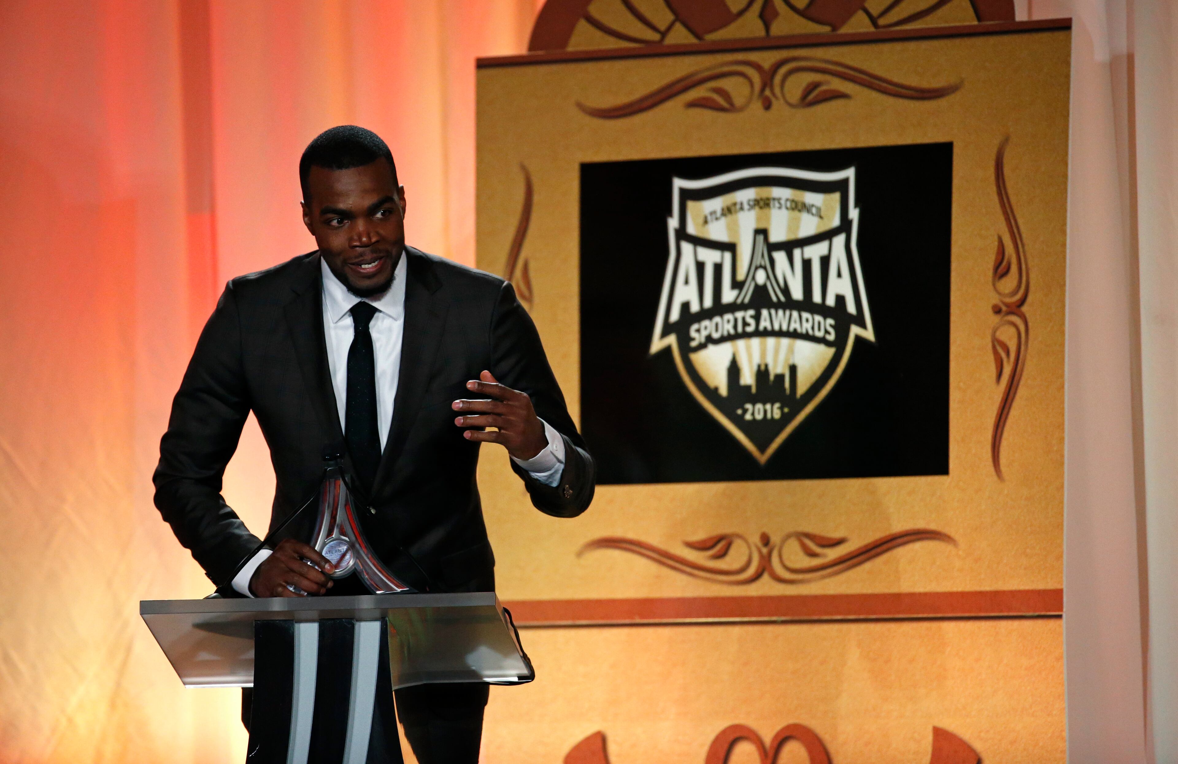 Atlanta Hawks forward Paul Millsap accepts the Professional Athlete of the Year award during the Atlanta Sports Awards at the Fox Theatre Thursday, February 25, 2016, in Atlanta. PHOTO / JASON GETZ