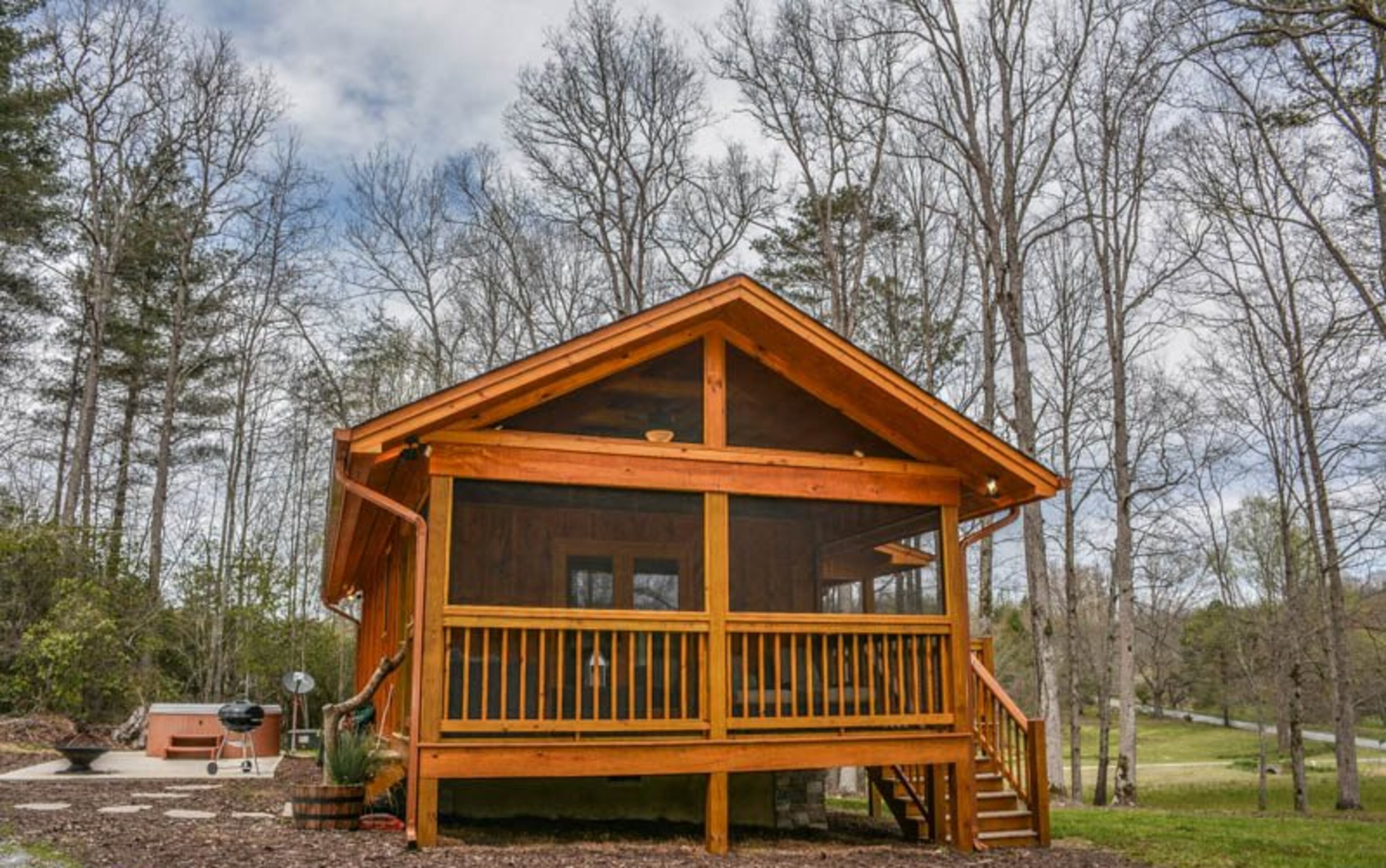 Laurel Escape takes up 480 square feet in the North Georgia Mountains.
