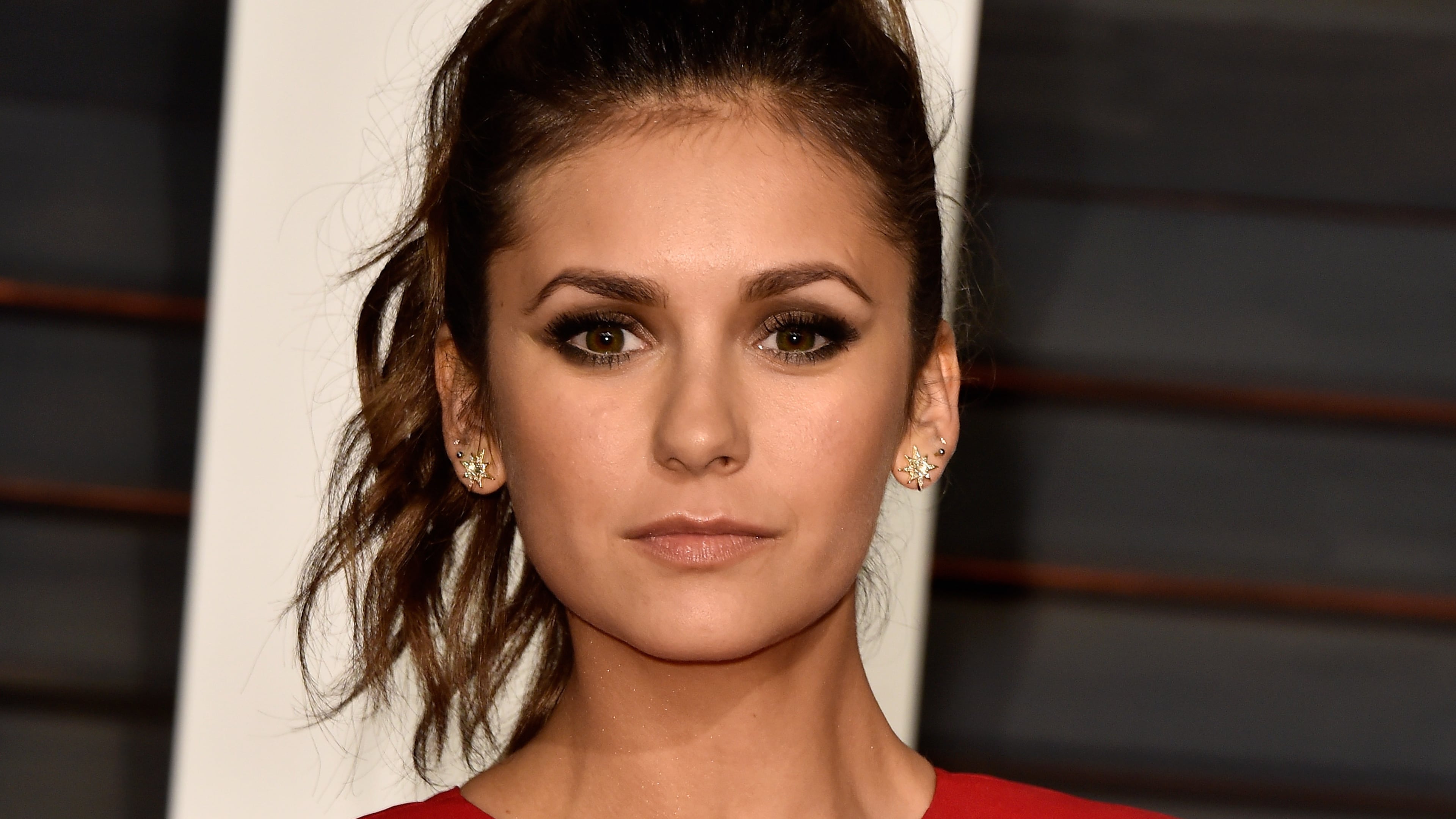 BEVERLY HILLS, CA - FEBRUARY 22: Actress Nina Dobrev attends the 2015 Vanity Fair Oscar Party hosted by Graydon Carter at Wallis Annenberg Center for the Performing Arts on February 22, 2015 in Beverly Hills, California. (Photo by Pascal Le Segretain/Getty Images) BEVERLY HILLS, CA - FEBRUARY 22: Actress Nina Dobrev attends the 2015 Vanity Fair Oscar Party hosted by Graydon Carter at Wallis Annenberg Center for the Performing Arts on February 22, 2015 in Beverly Hills, California. (Photo by Pascal Le Segretain/Getty Images)