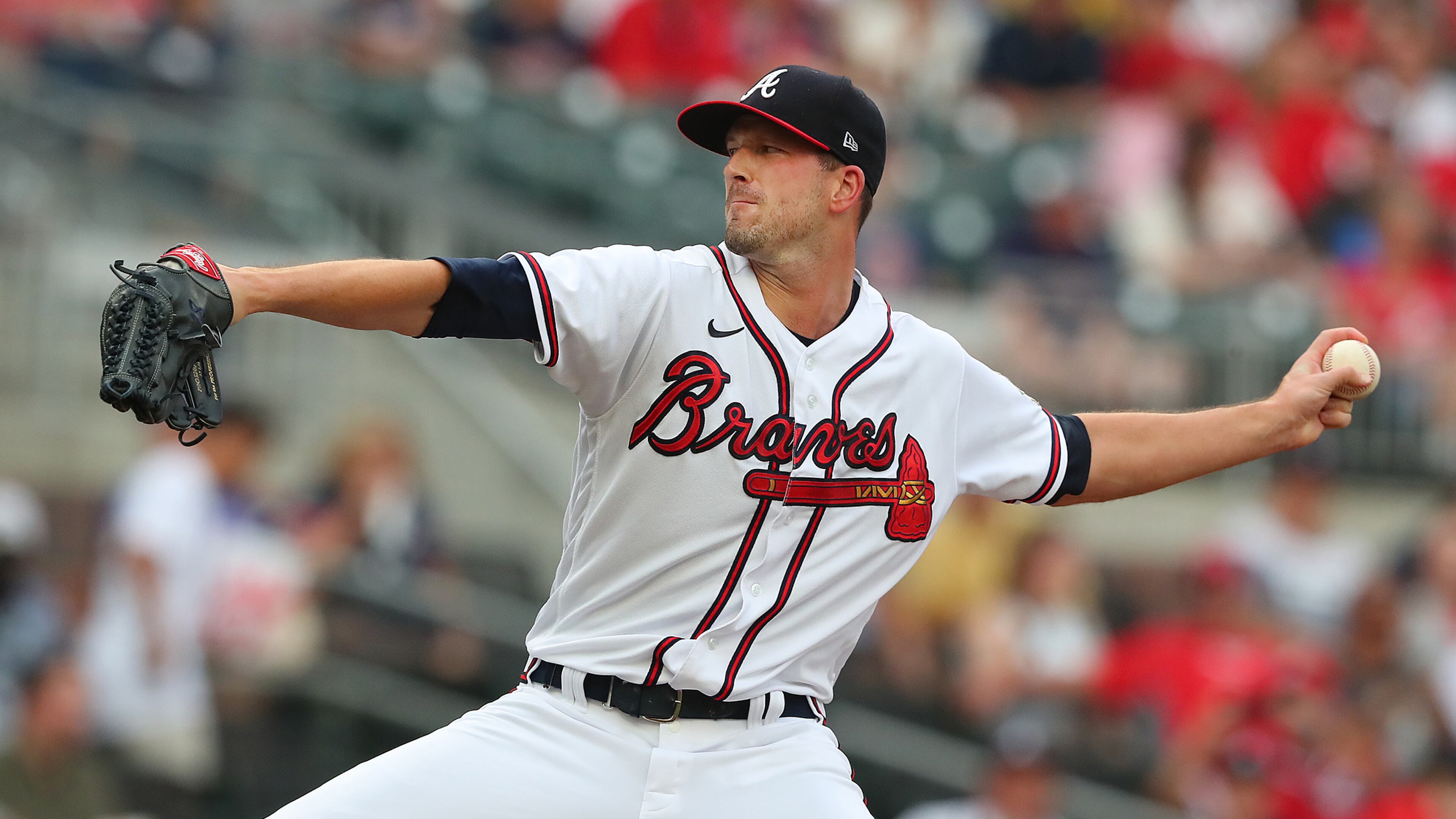 081021 Atlanta: Atlanta Braves starting pitcher Drew Smyly delivers against the Cincinnati Reds during the first inning of a MLB baseball game on Tuesday, August 10, 2021, in Atlanta. “Curtis Compton / Curtis.Compton@ajc.com”