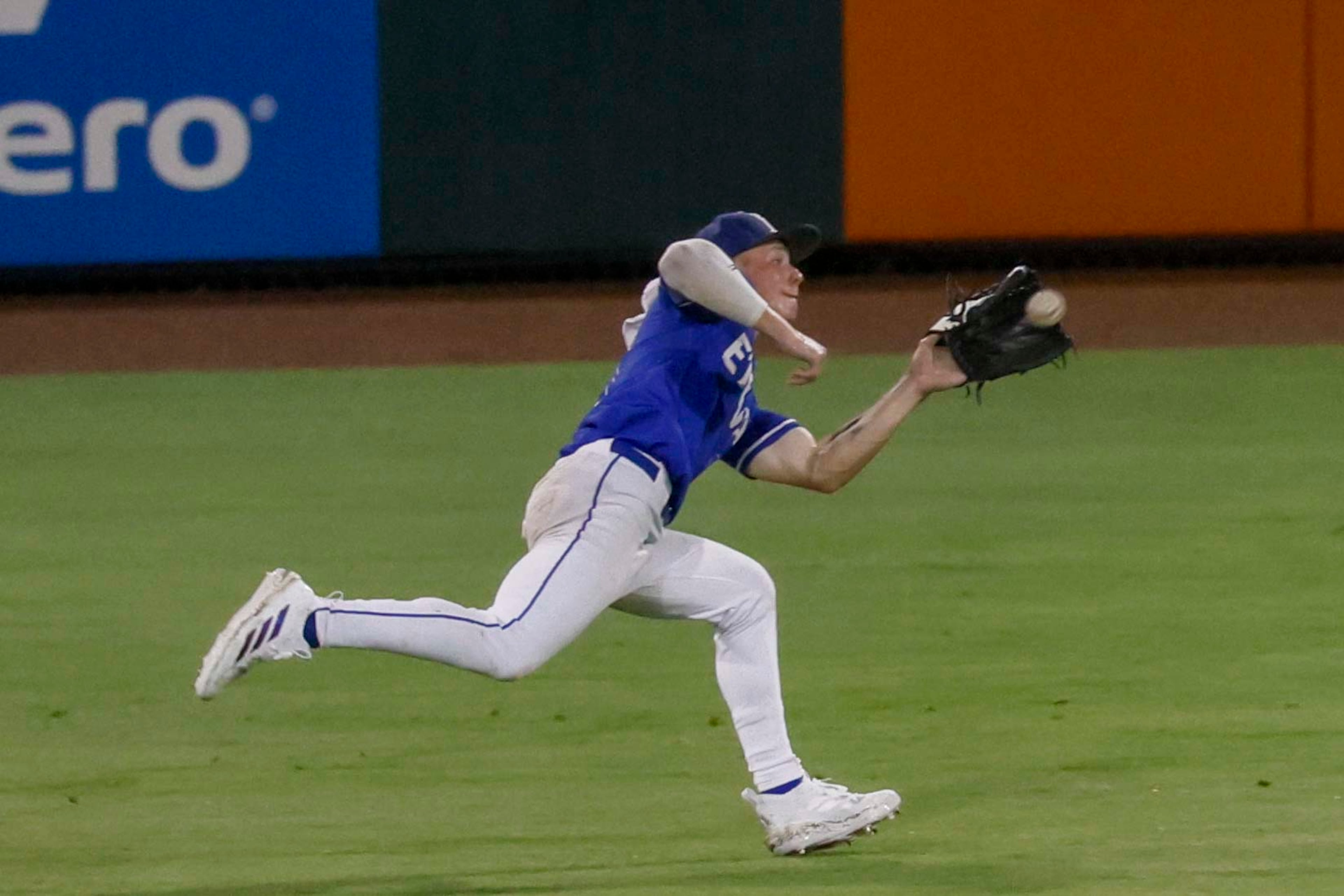 Etowah Eagles center fielder Trevor Condon makes a catch on the run during the 6th inning of Game 1 of the Class 6A GHSA Baseball State Championship Series at Gwinnett Field in Lawrenceville, Ga., on Tuesday, May 26, 2026. Etowah faced North Paulding. (Miguel Martinez/AJC)