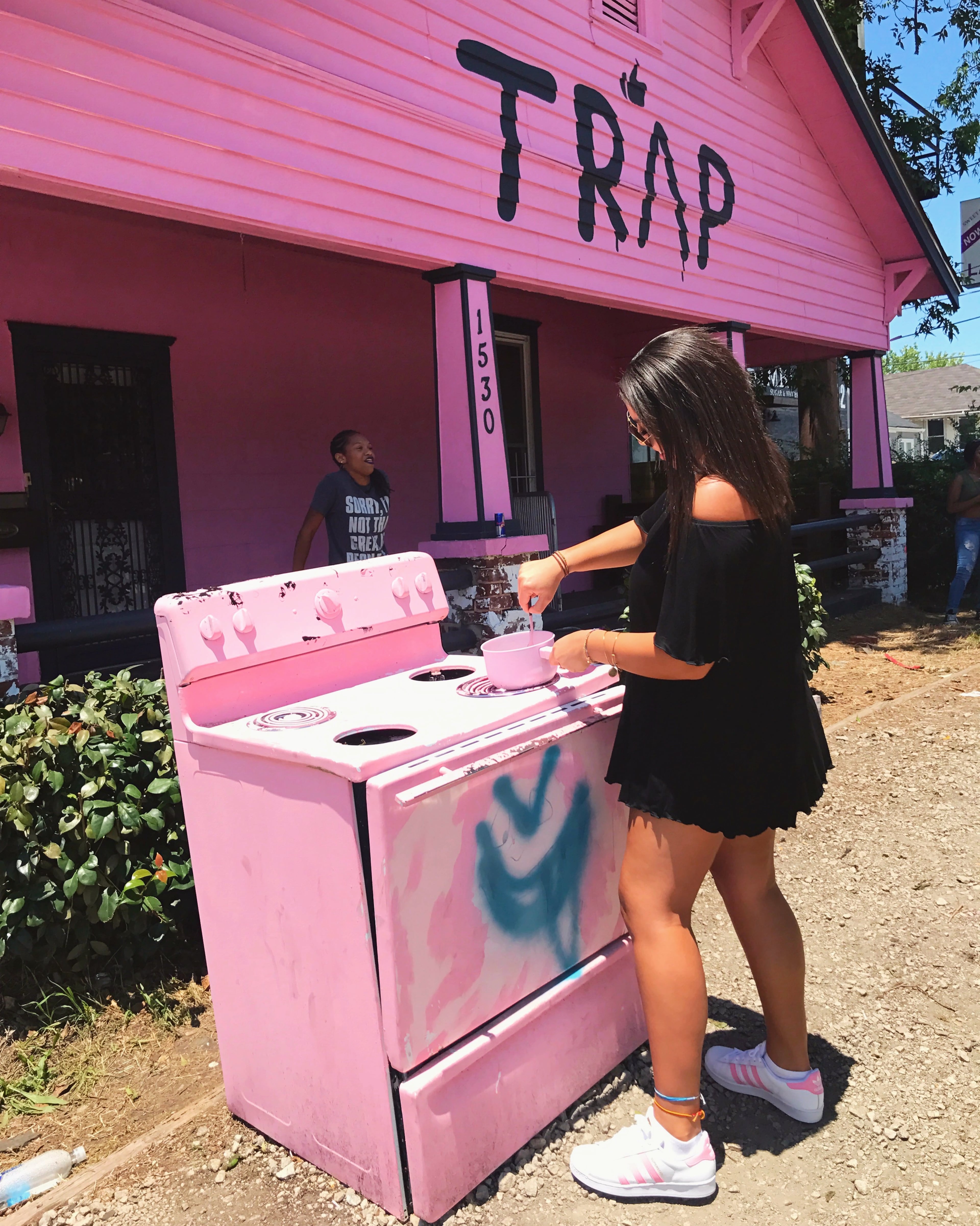 Atlanta's newest landmark, dubbed the Pink Trap House, has caught the attention of people all over the city, thanks to rapper 2 Chainz.
