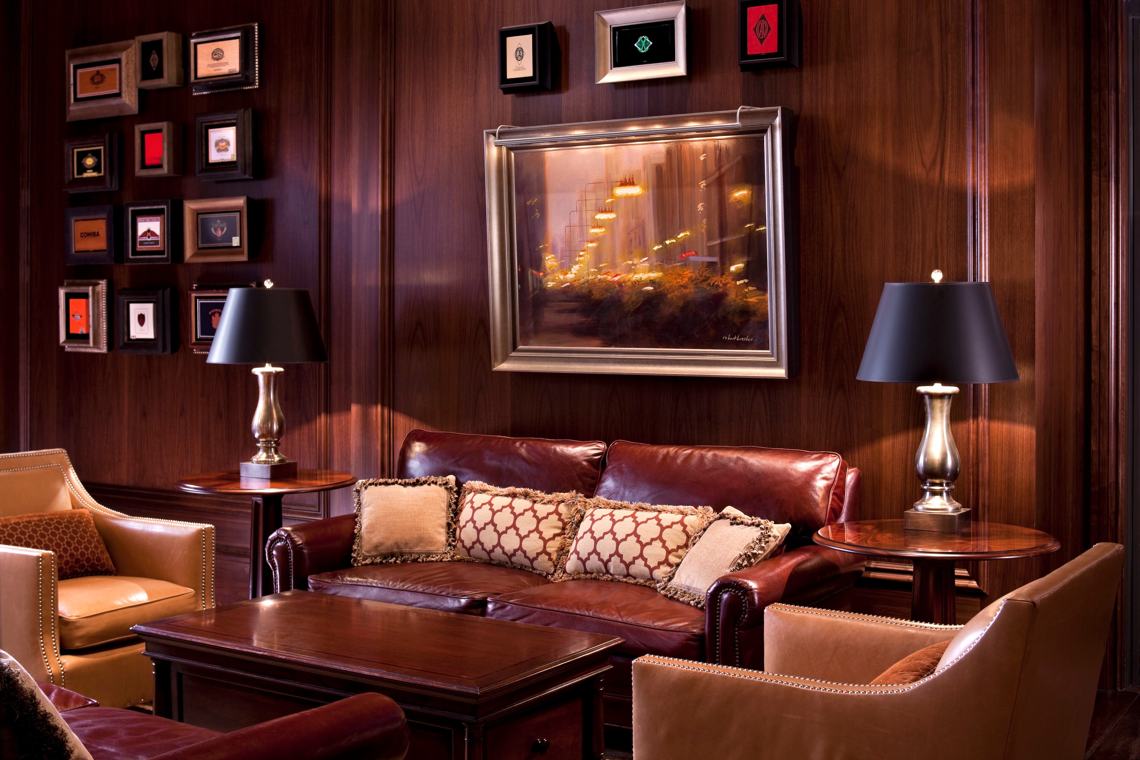 The St. Regis Atlanta's bar invites guests to feel at home with its warm, rich classic styling.