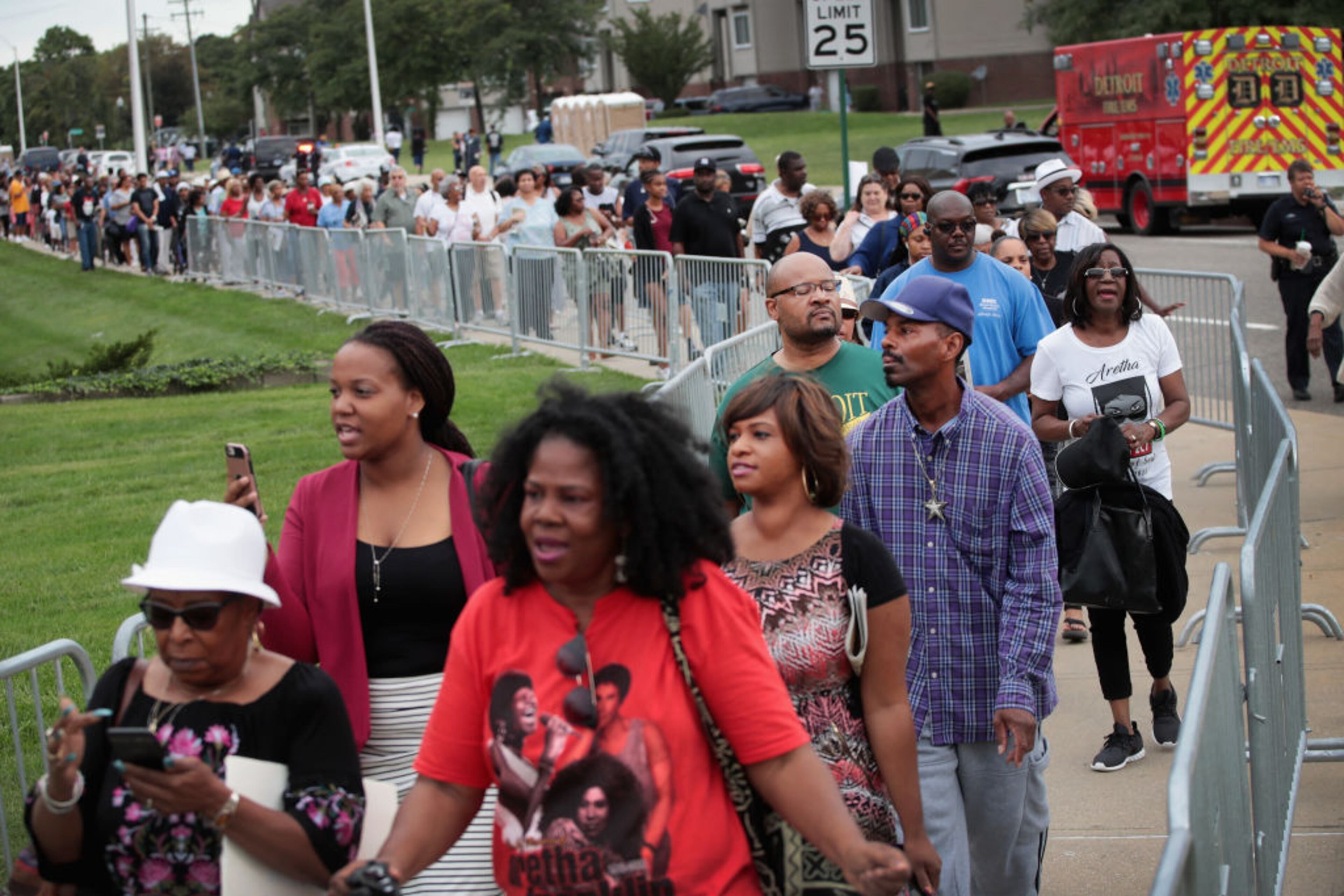 DETROIT, MI - AUGUST 29: Fans of Aretha Franklin attend a viewing for the soul music legend at the Charles H. Wright Museum of African-American History on August 29, 2018 in Detroit, Michigan. Franklin's funeral will be held Friday at Greater Grace Temple. (Photo by Scott Olson/Getty Images)