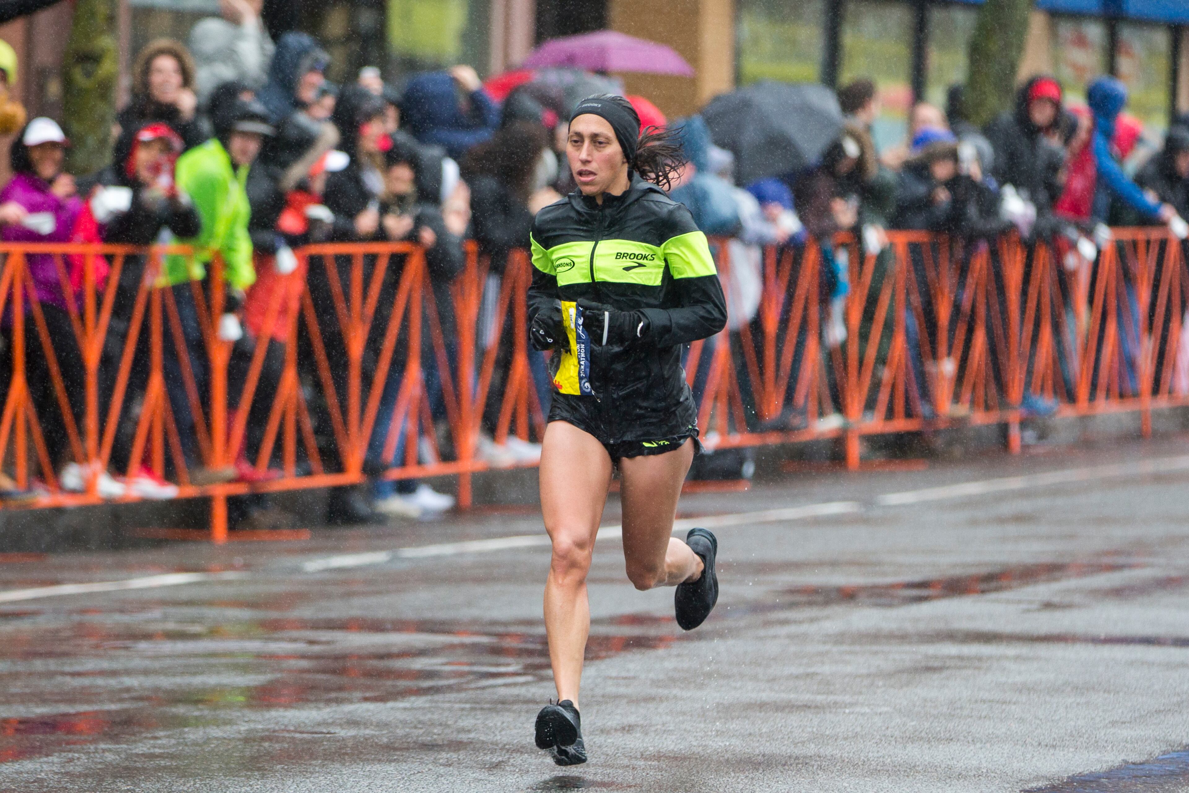 BROOKLINE, MA - APRIL 16: Desiree Linden approaches the 24 mile marker of the 2018 Boston Marathon on April 16, 2018 in Brookline, Massachusetts. Linden became the first American winner since 1985 with an unofficial time of 2:39:54. (Photo by Scott Eisen/Getty Images)