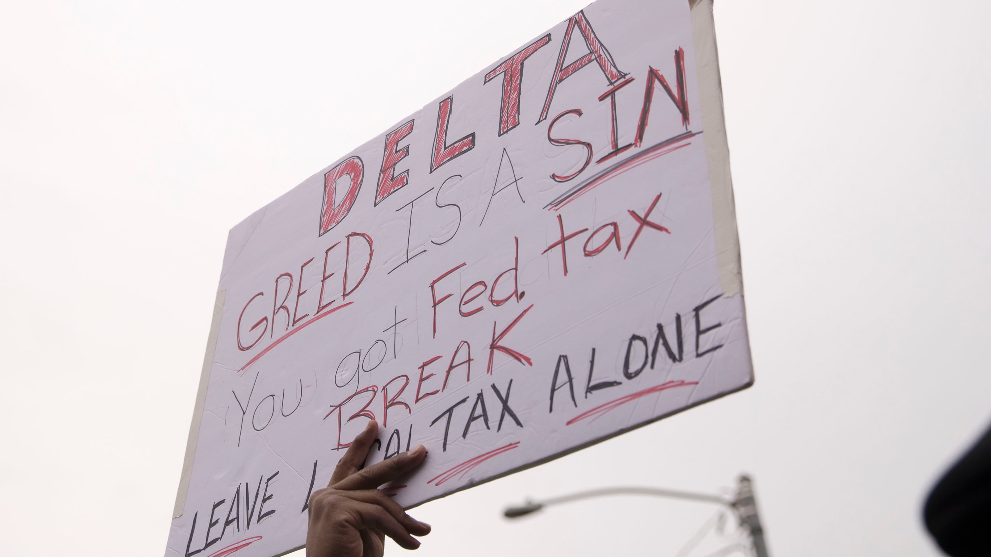 ALYSSA POINTER/ALYSSA.POINTER@AJC.COM