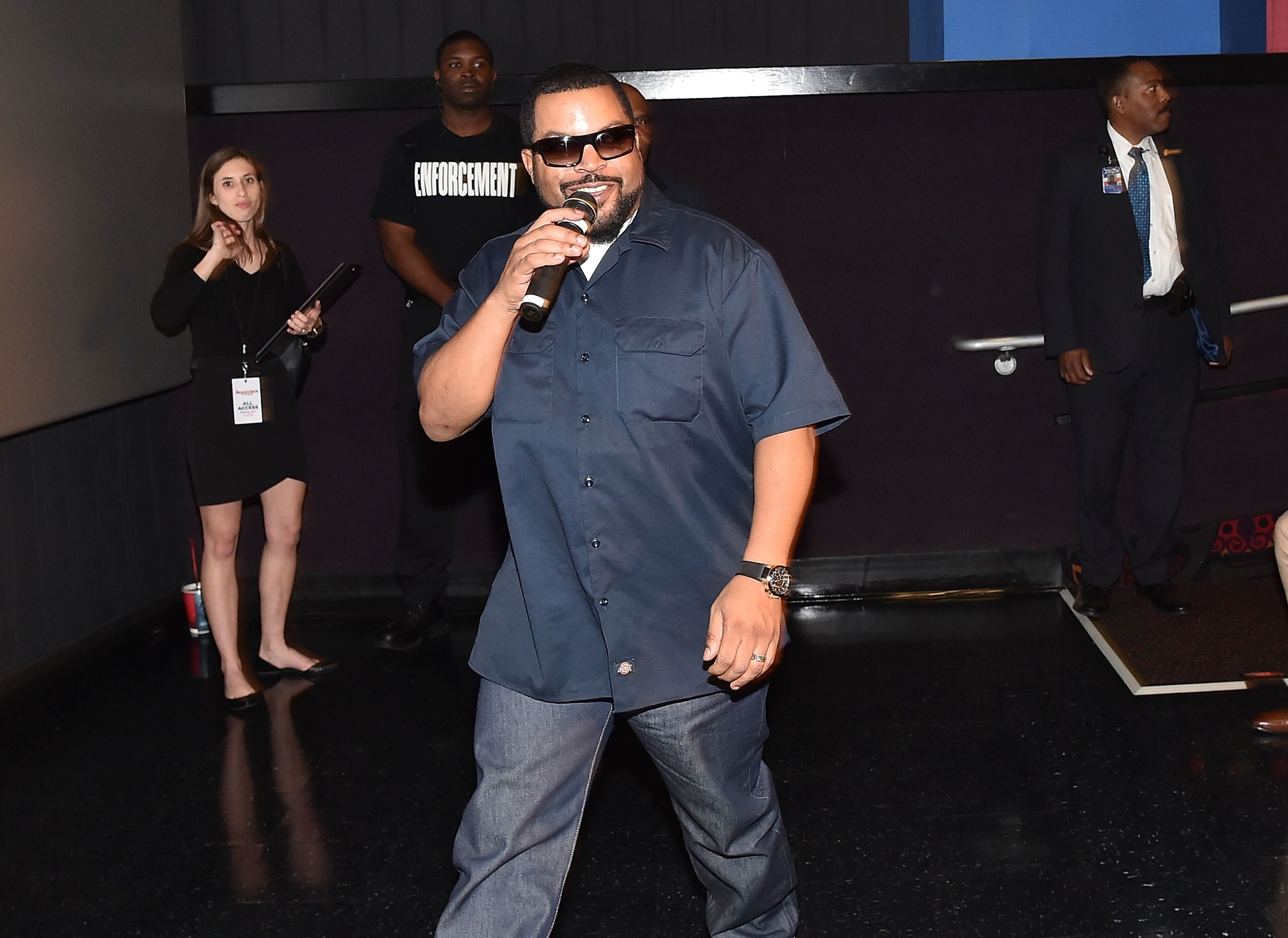 Ice Cube speaks onstage at "Barbershop: The Next Cut" advanced Atlanta VIP screening at Regal Atlantic Station on March 17, 2016 in Atlanta, Georgia. (Photo by Paras Griffin/Getty Images for Warner Bros)