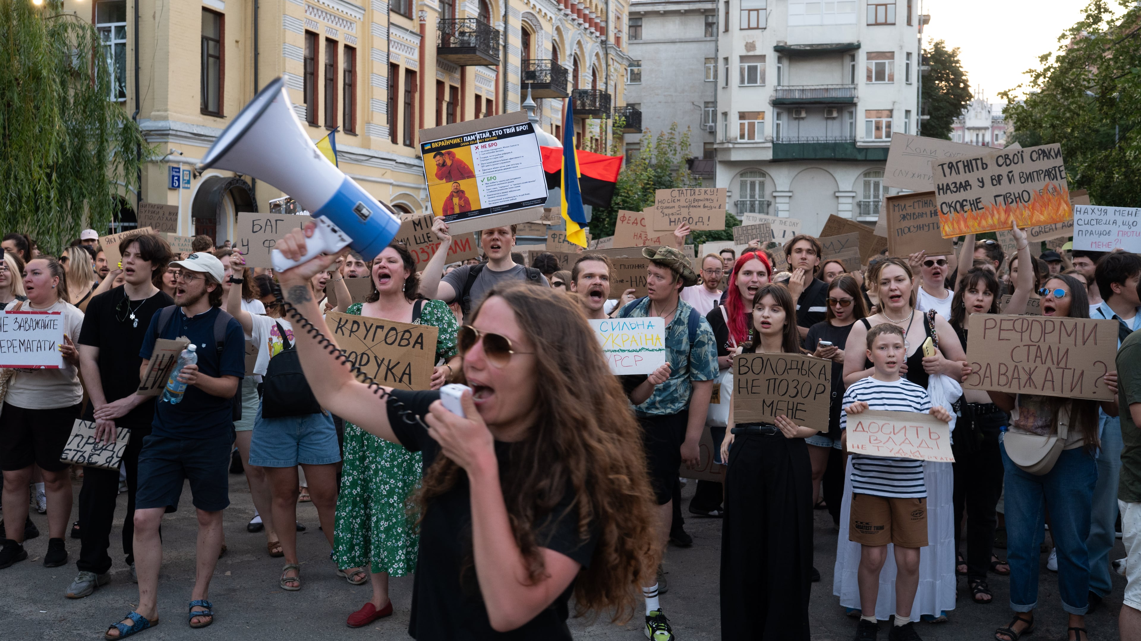 People gather to denounce President Volodymyr Zelenskyy's decision to dismiss Defense Minister Mykhailo Fedorov after six months in the post, Thursday, July 16, 2026, Kyiv, Ukraine. (AP Photo/Danylo Antoniuk)
