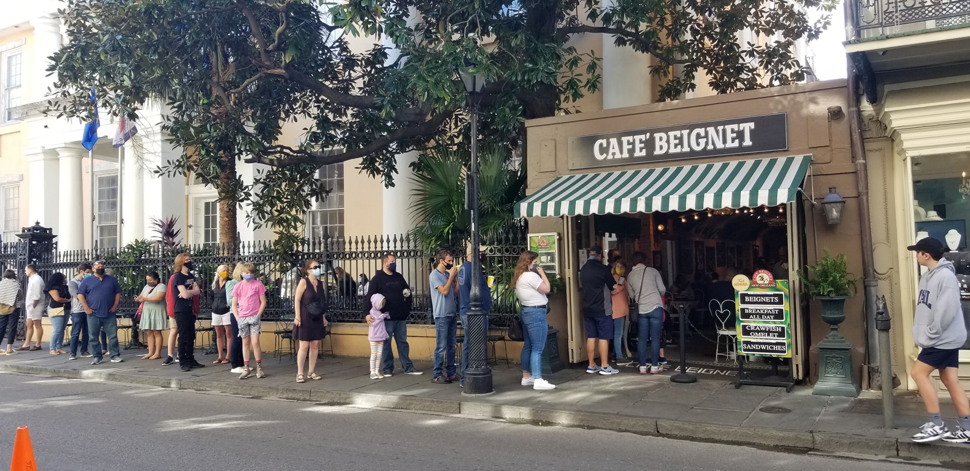 Customers wait in line at Cafe Beignet on Royal Street.
Courtesy of Wesley K.H. Teo
