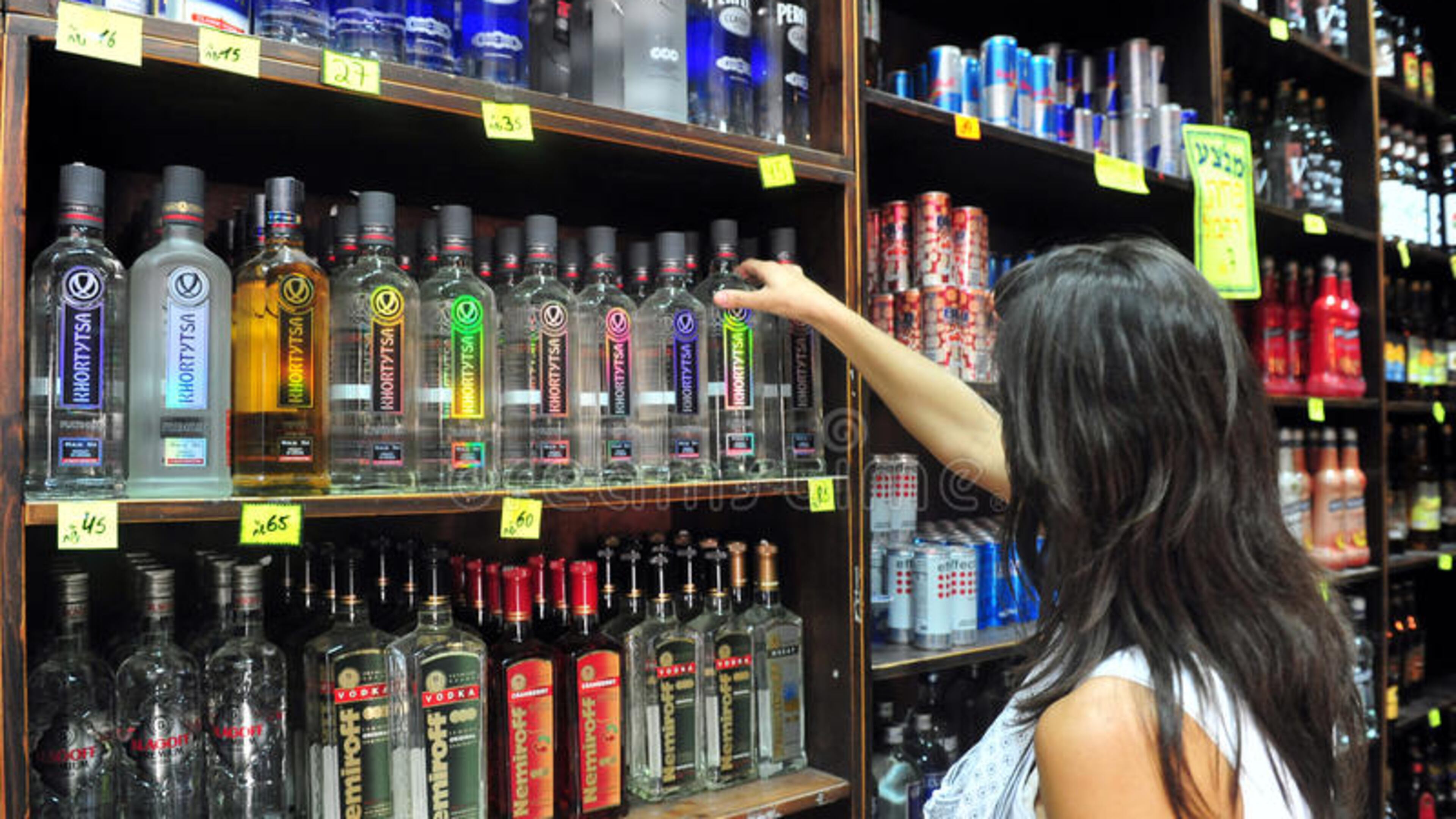 Lilburn dissolves the city’s alcohol review board. AJC File