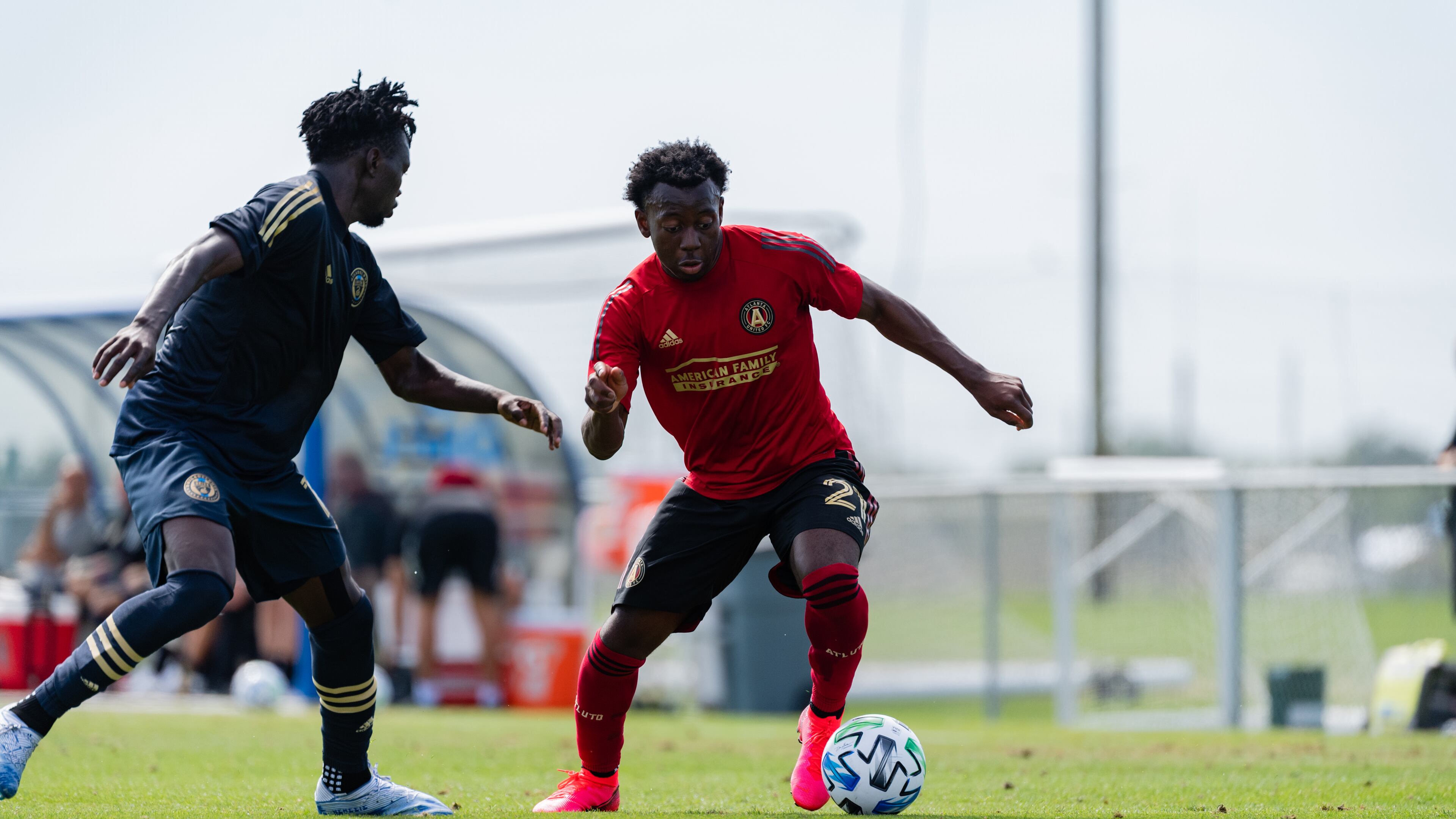 George Bello dribbles the ball during the preseason match against the Philadelphia Union during preseason at IMG Academy in Bradenton, FL, on Friday January 24, 2020. (Photo by Jacob Gonzalez/Atlanta United)