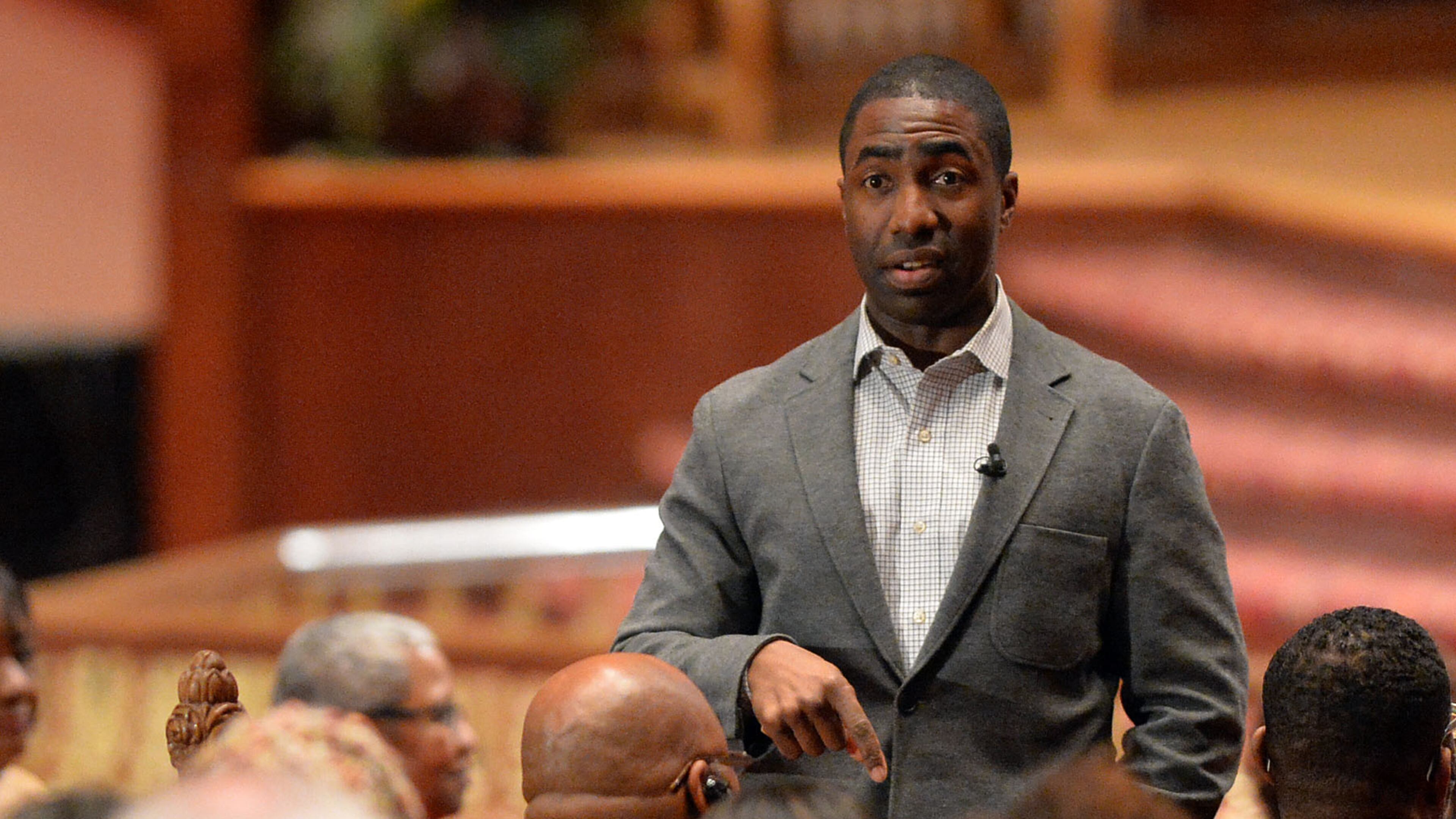 NOVEMBER 21, 2014 DECATUR Interim DeKalb County CEO Lee May talks with over 1,000 county employees in a meeting Friday afternoon. KENT D. JOHNSON/KDJOHNSON@AJC.COM Interim DeKalb County CEO Lee May talks with over 1,000 county employees in a Nov. 21 meeting. (KENT D. JOHNSON/KDJOHNSON@AJC.COM)