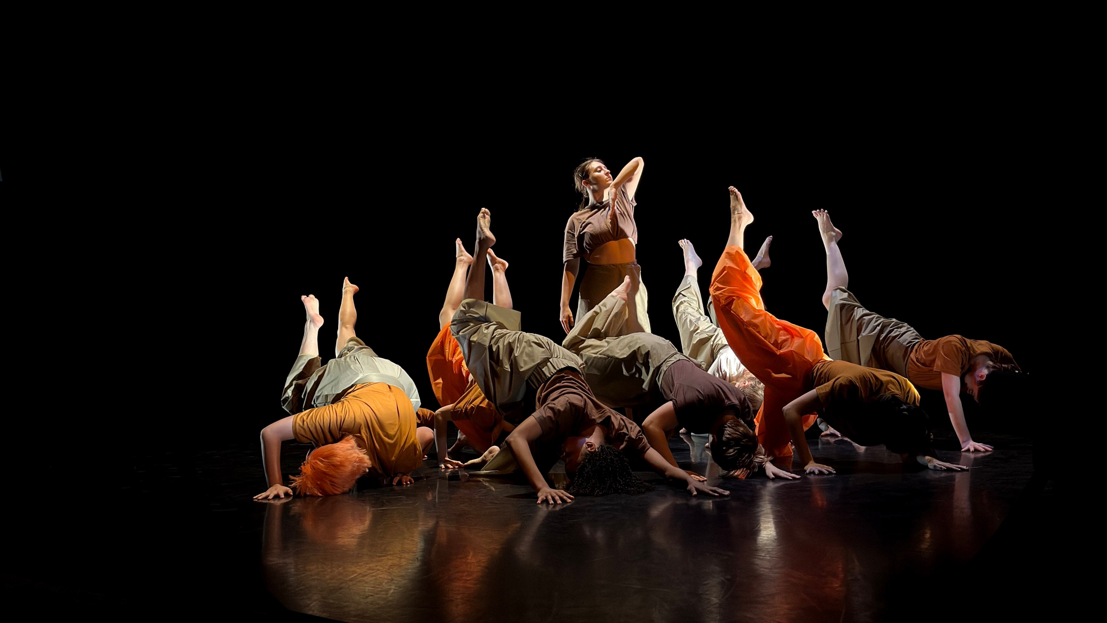 Members of the Emory Dance Company rehearse Julio Medina's new work "Tlalli," which will be performed in the company's fall 2023 concert. (Photo by Brandon Herron)