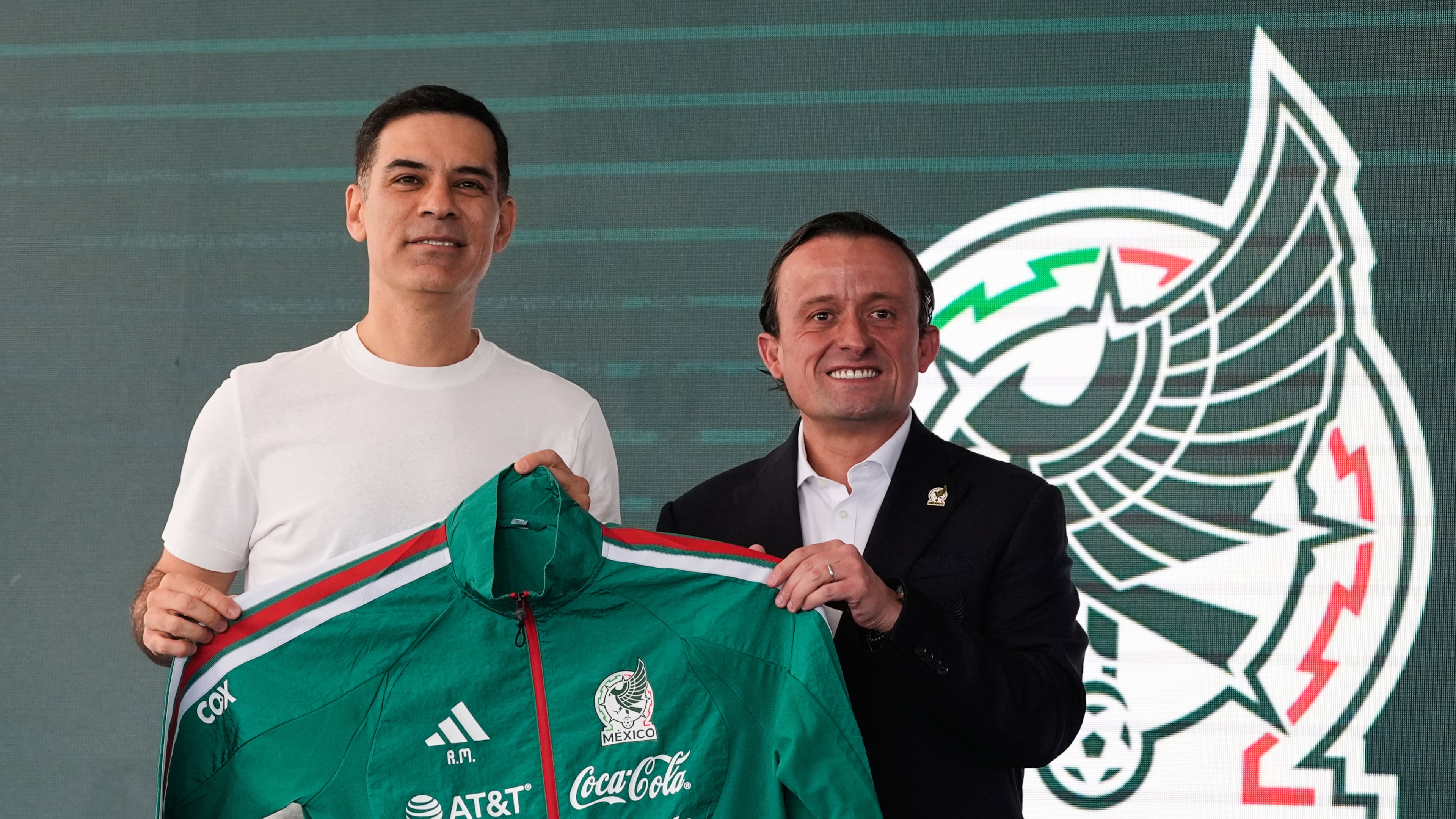 Mexican Soccer Federation's Mikel Arriola, right, and Rafael Marquez, the new head coach of the Mexican national soccer team, pose for a photo during a news conference in Mexico City, Thursday, Sept. 10, 2026. (AP Photo/Fernando Llano)