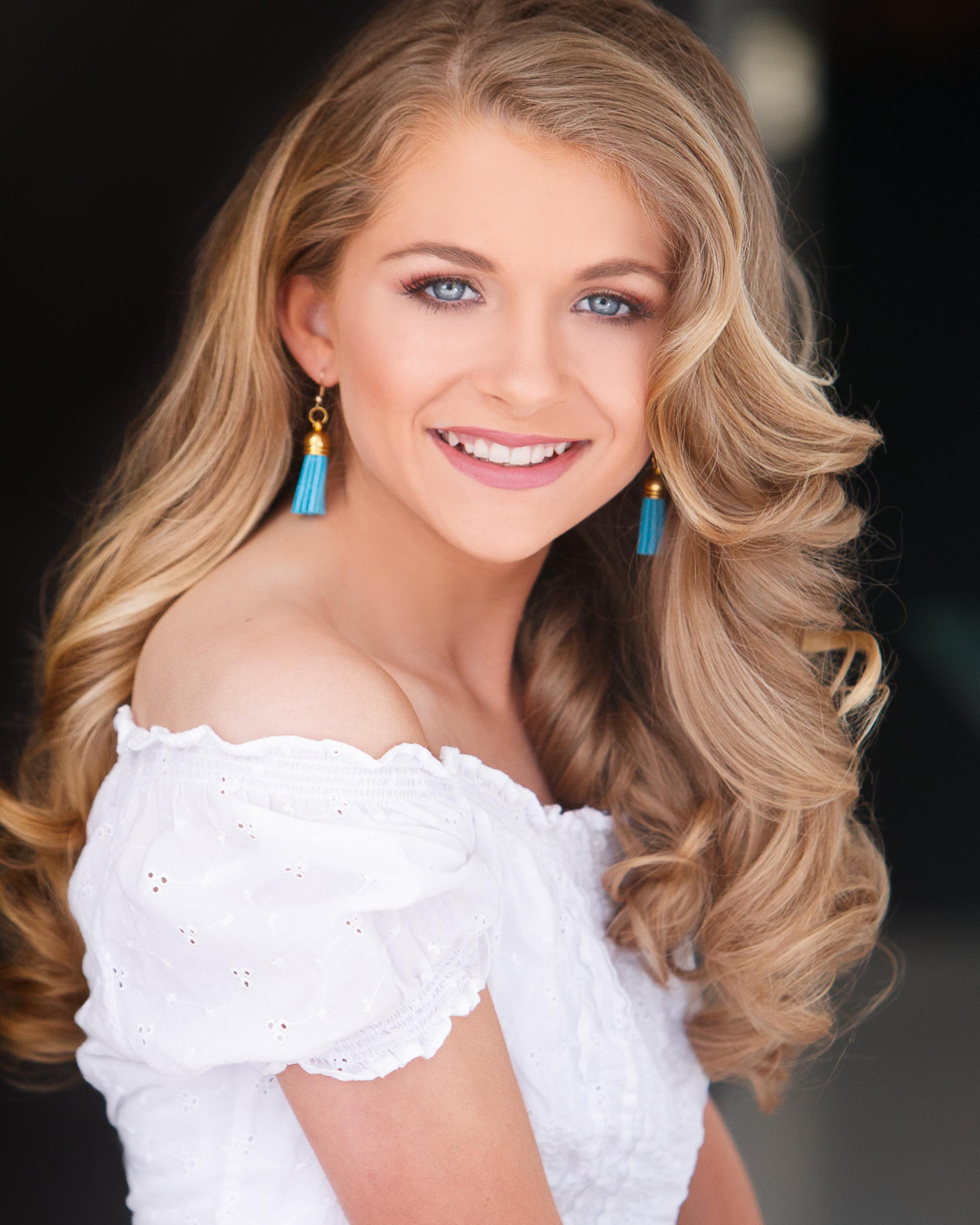 Miss Fitzgerald's Outstanding Teen, Elizabeth Sanders