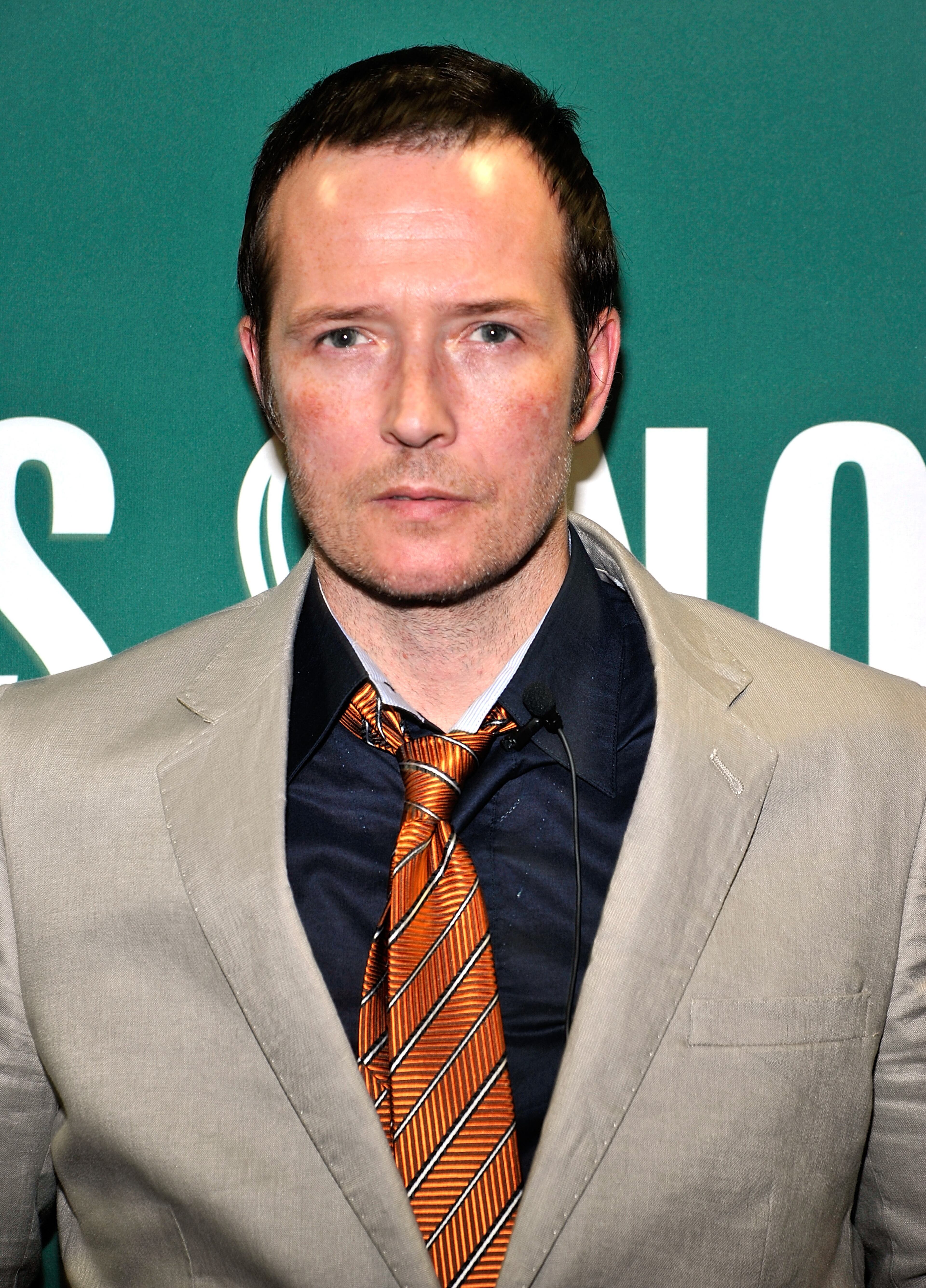 NEW YORK, NY - MAY 17: Recording artist Scott Weiland promotes his new book "Not Dead & Not For Sale" at Barnes & Noble Union Square on May 17, 2011 in New York City. (Photo by Joe Corrigan/Getty Images)