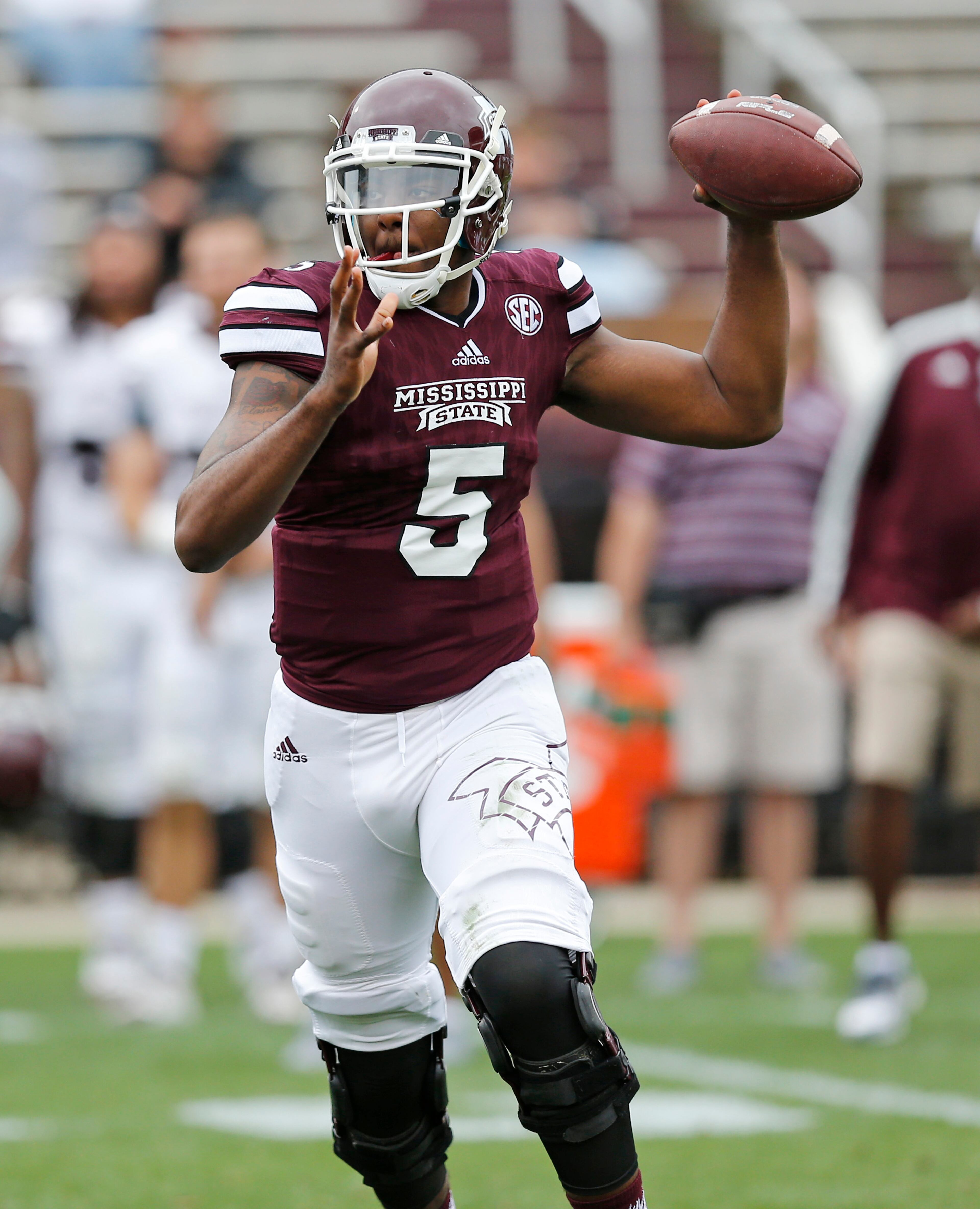 Mississippi State Maroon quarterback Elijah Staley (5) chambers to pass against the White squad during the second half of an NCAA college football spring game, Saturday, April 16, 2015, in Starkville, Miss. Maroon won 34-21. (AP Photo/Rogelio V. Solis)