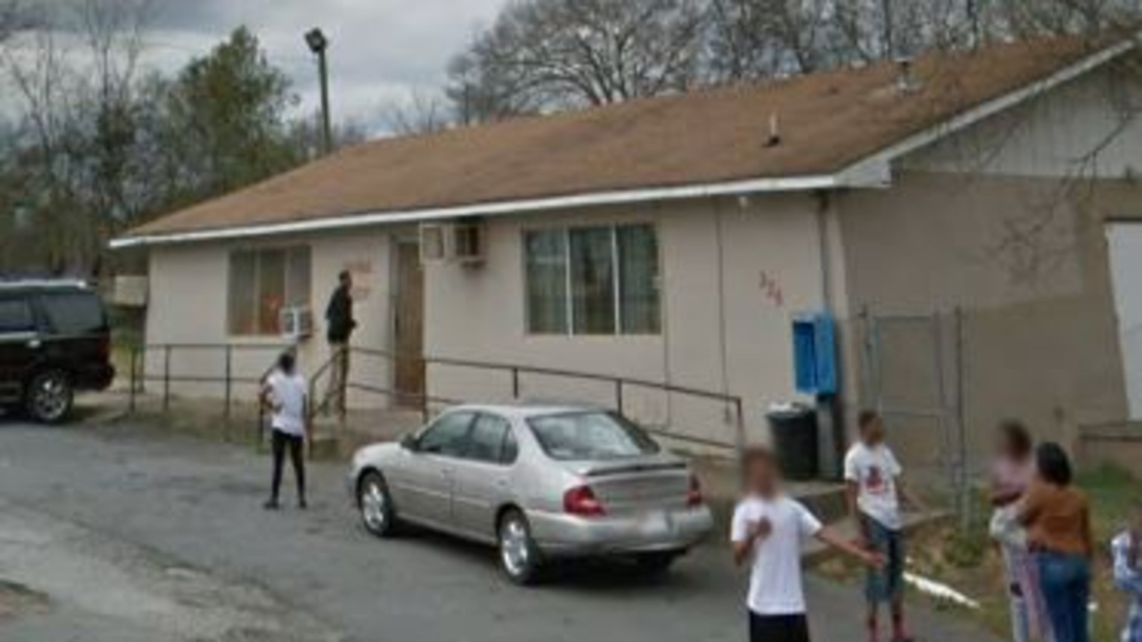 Should Cobb County tear down a community grocery store to make room for a playground? Google Earth